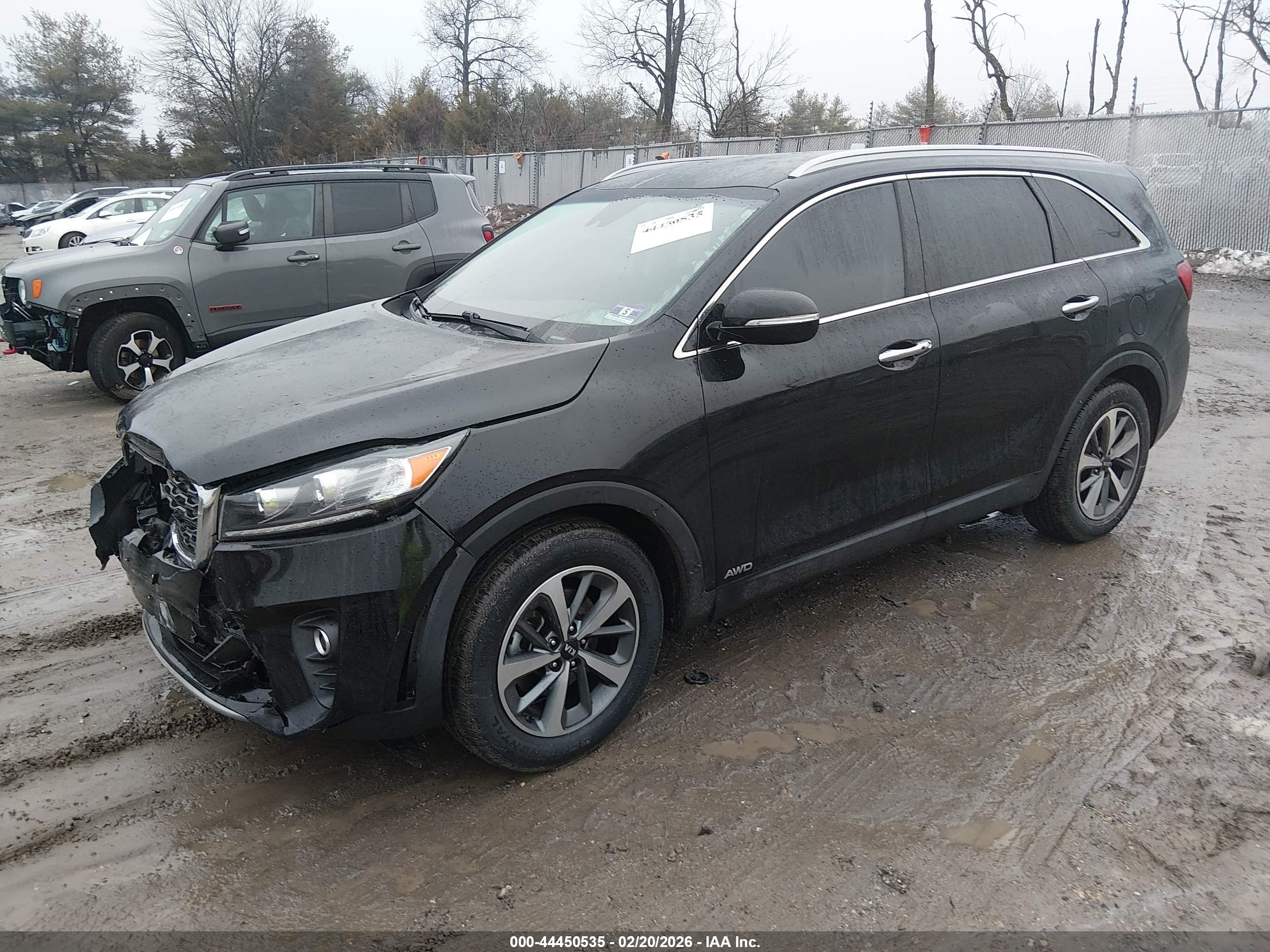 KIA SORENTO image 2