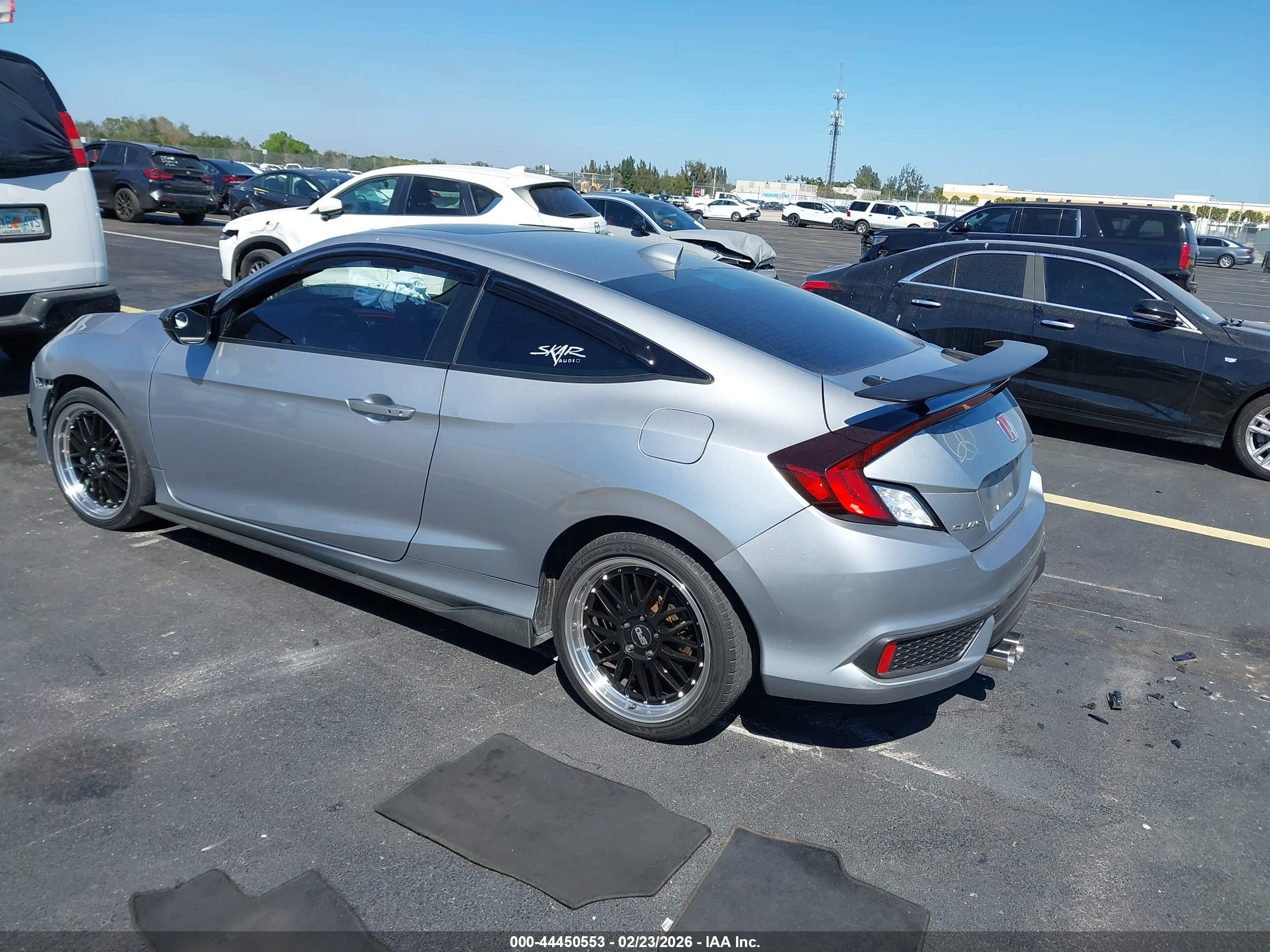 HONDA CIVIC image 3