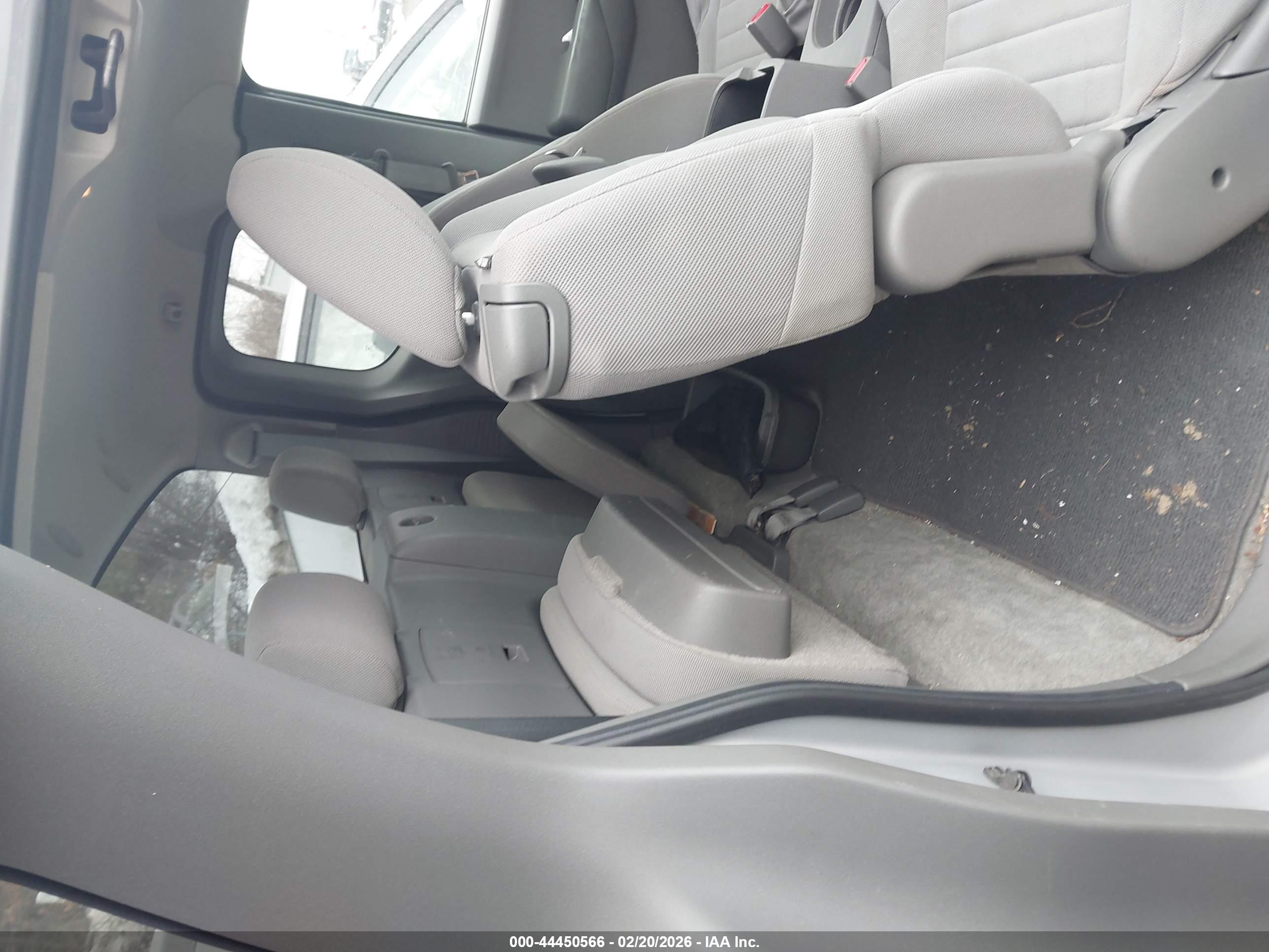 NISSAN FRONTIER image 8