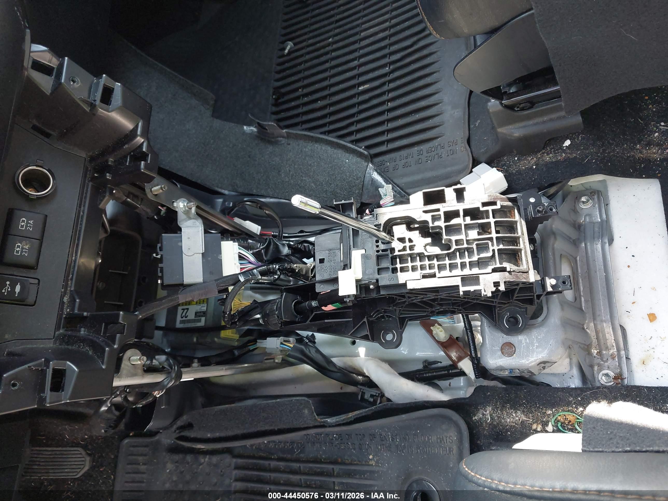 TOYOTA HIGHLANDER image 6