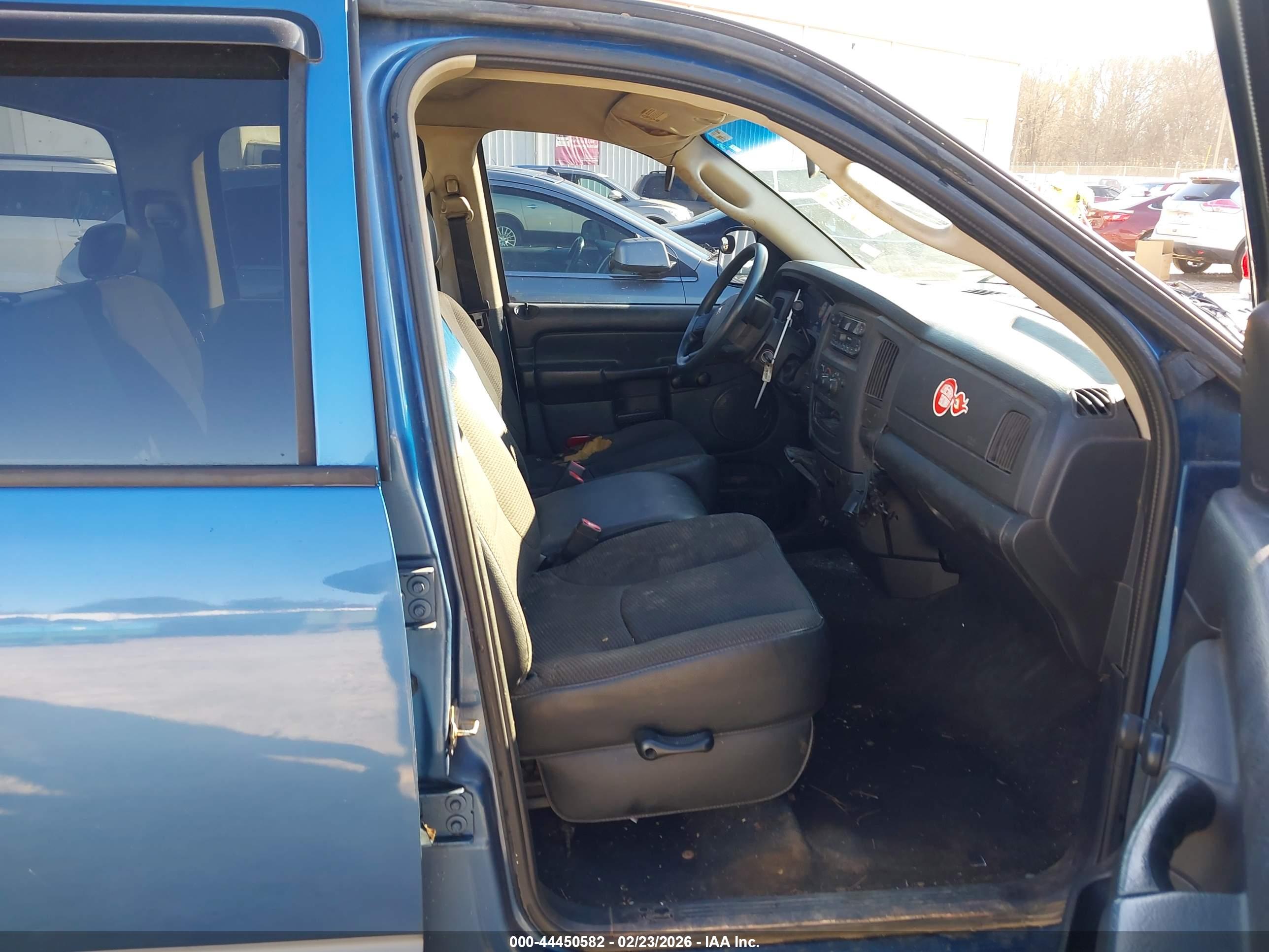 DODGE RAM image 5