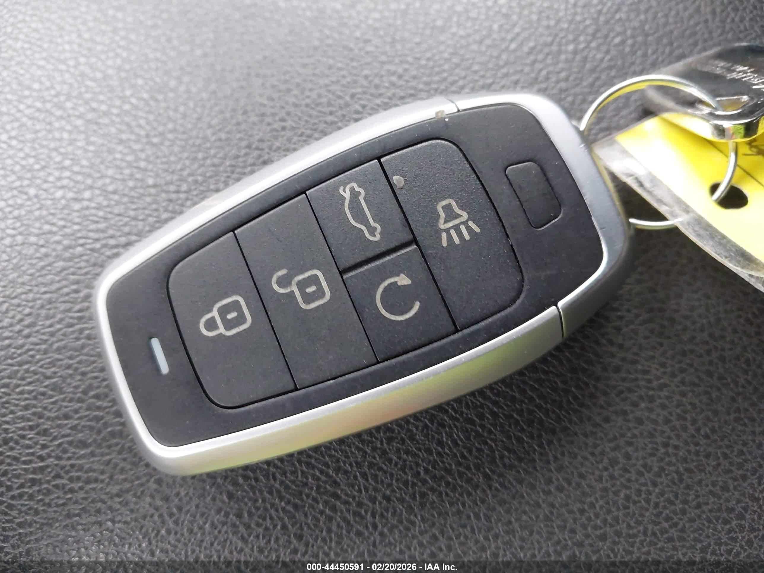 HYUNDAI KONA image 11
