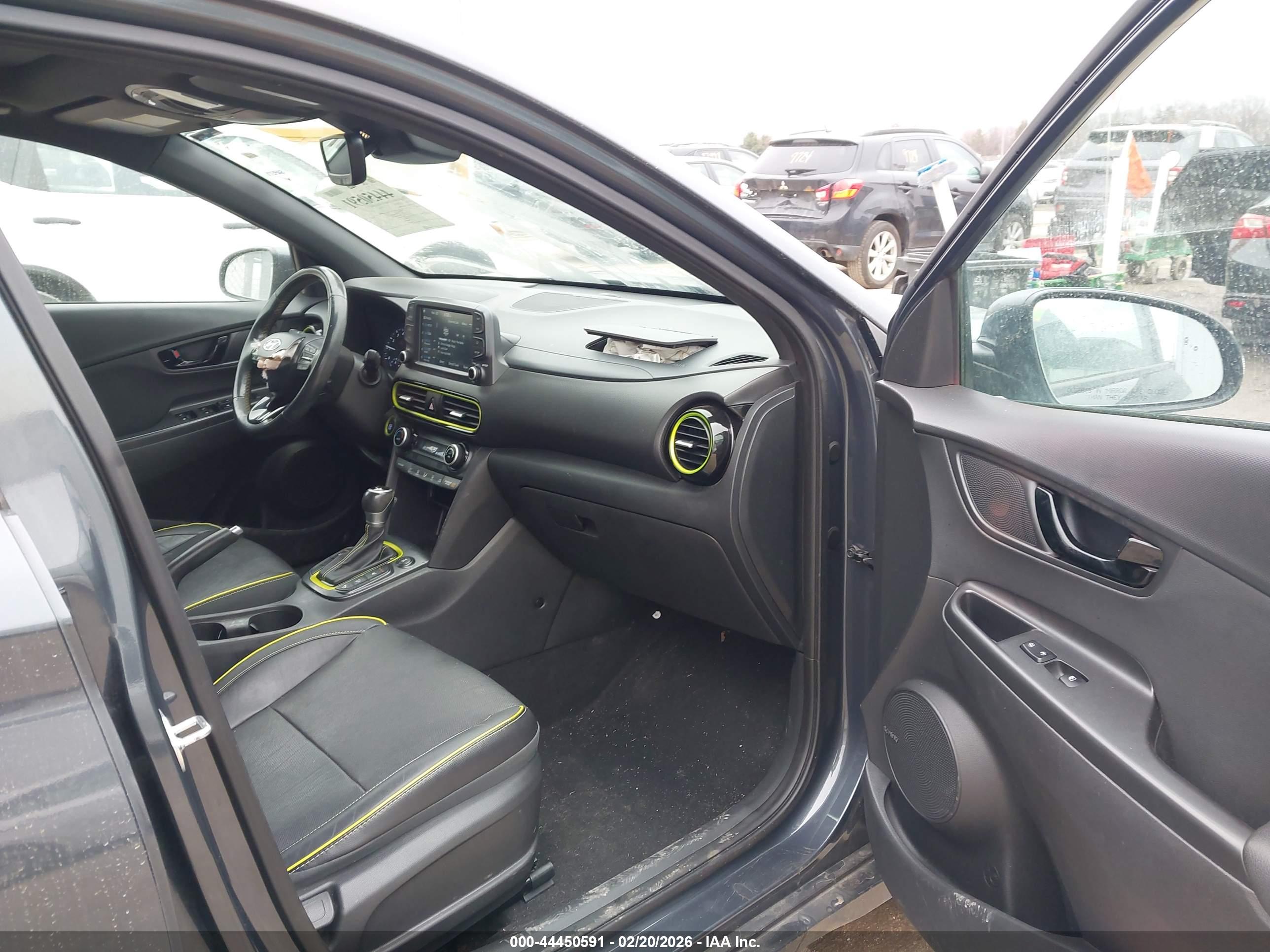 HYUNDAI KONA image 5