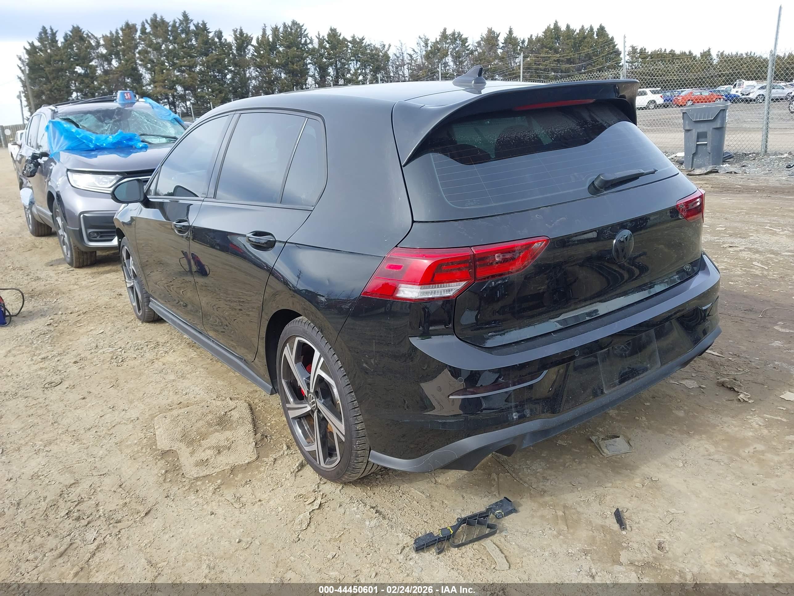 VOLKSWAGEN GOLF image 3
