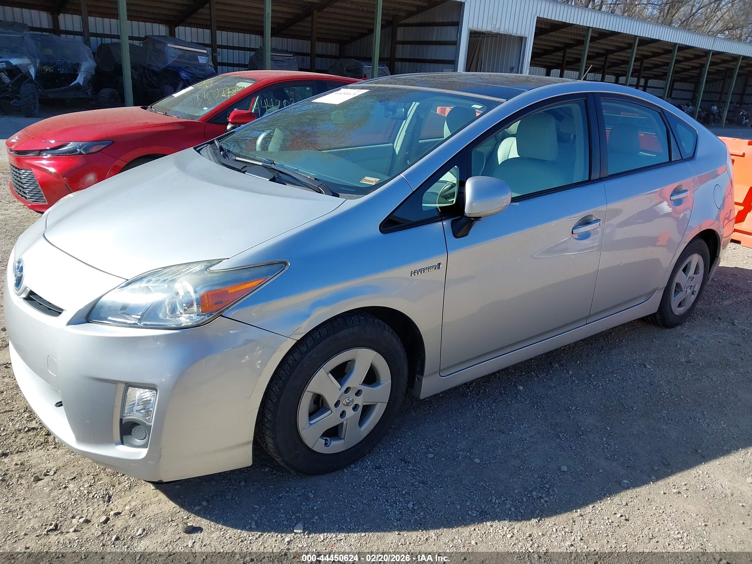 TOYOTA PRIUS image 2