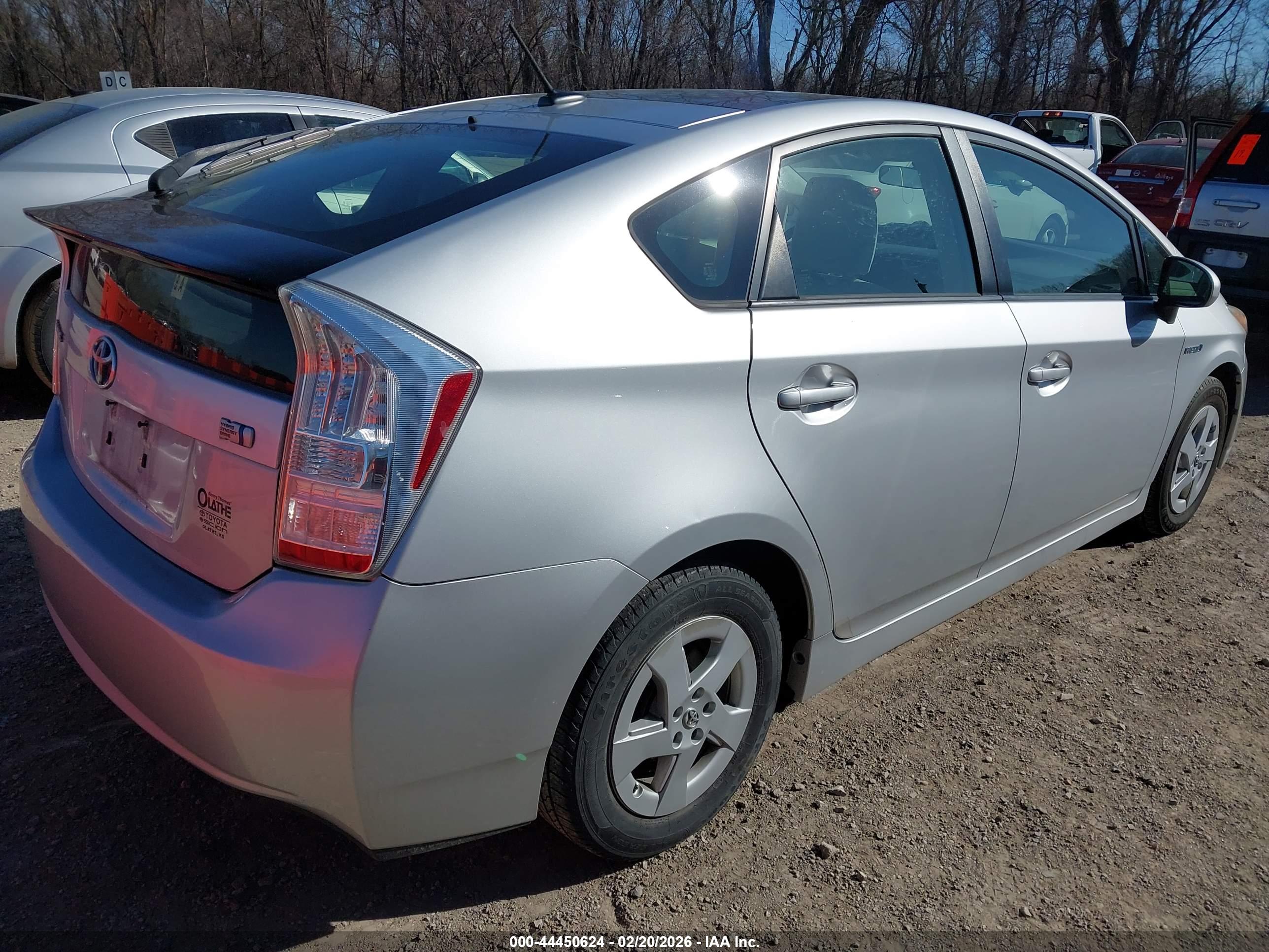TOYOTA PRIUS image 4