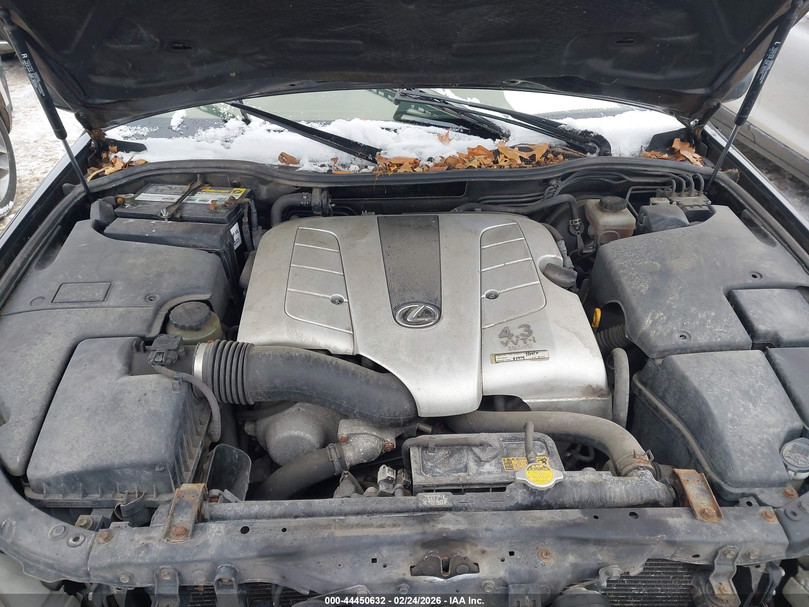 LEXUS LS image 10