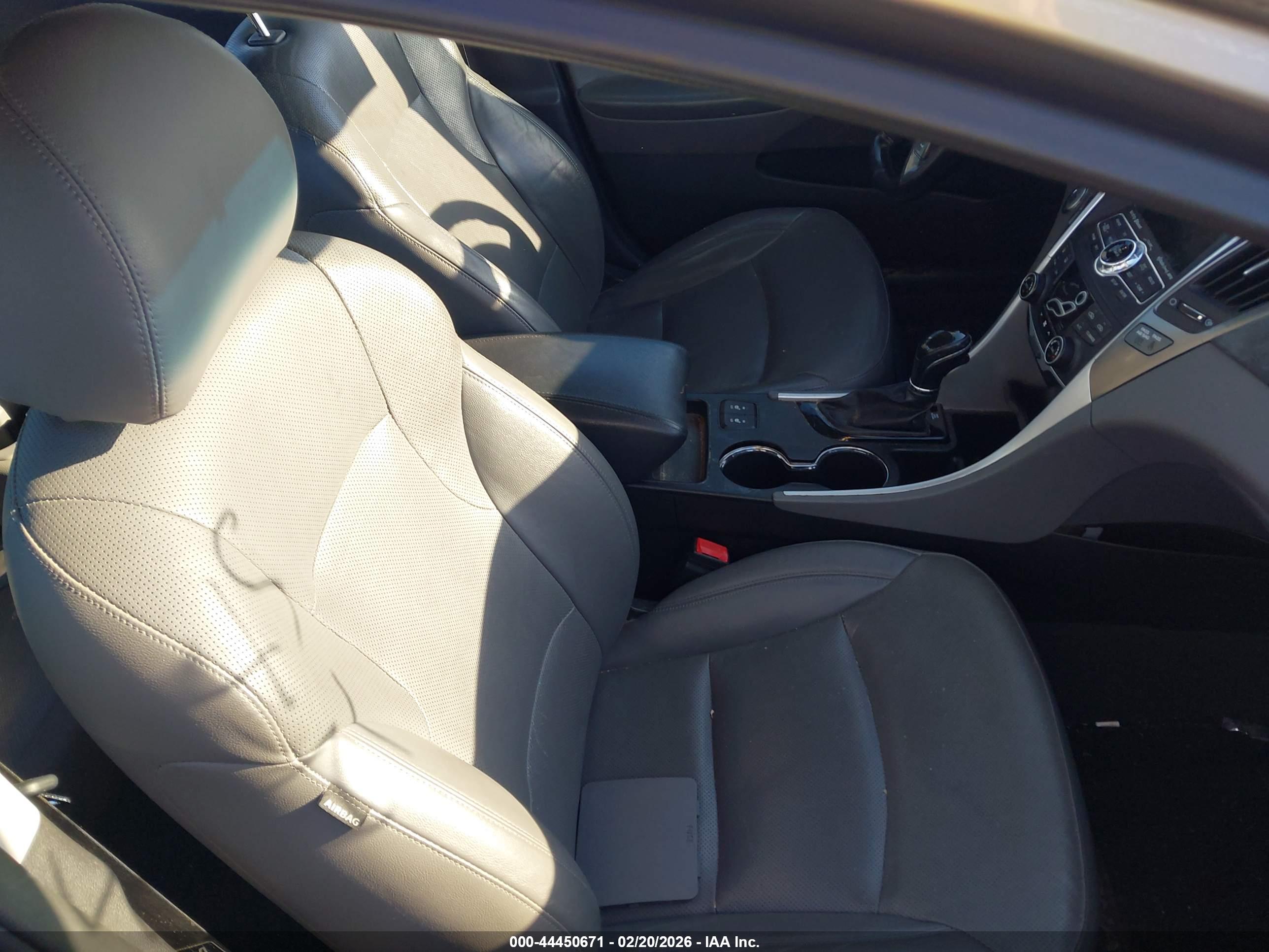 HYUNDAI SONATA image 5