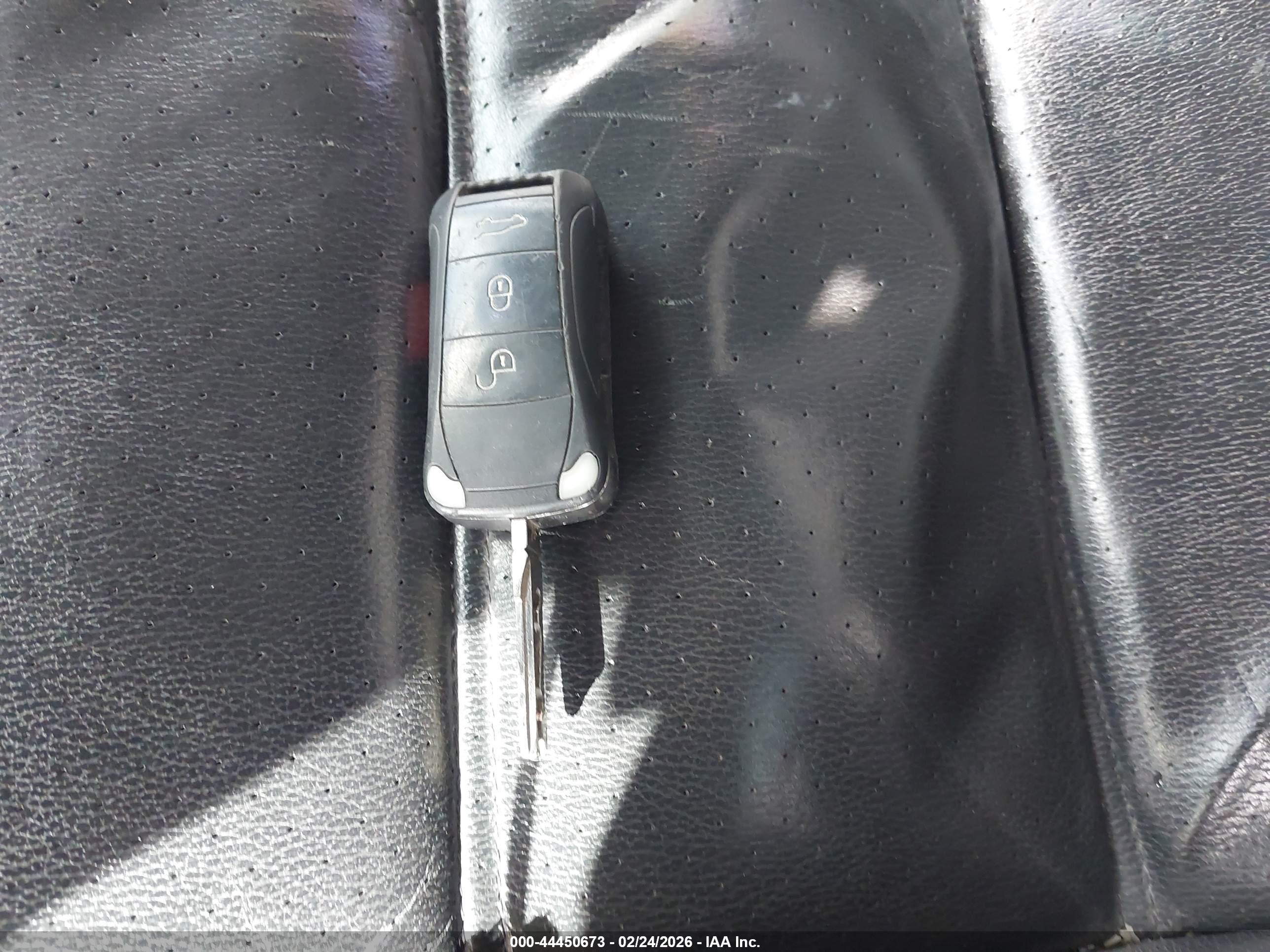 PORSCHE CAYENNE image 11