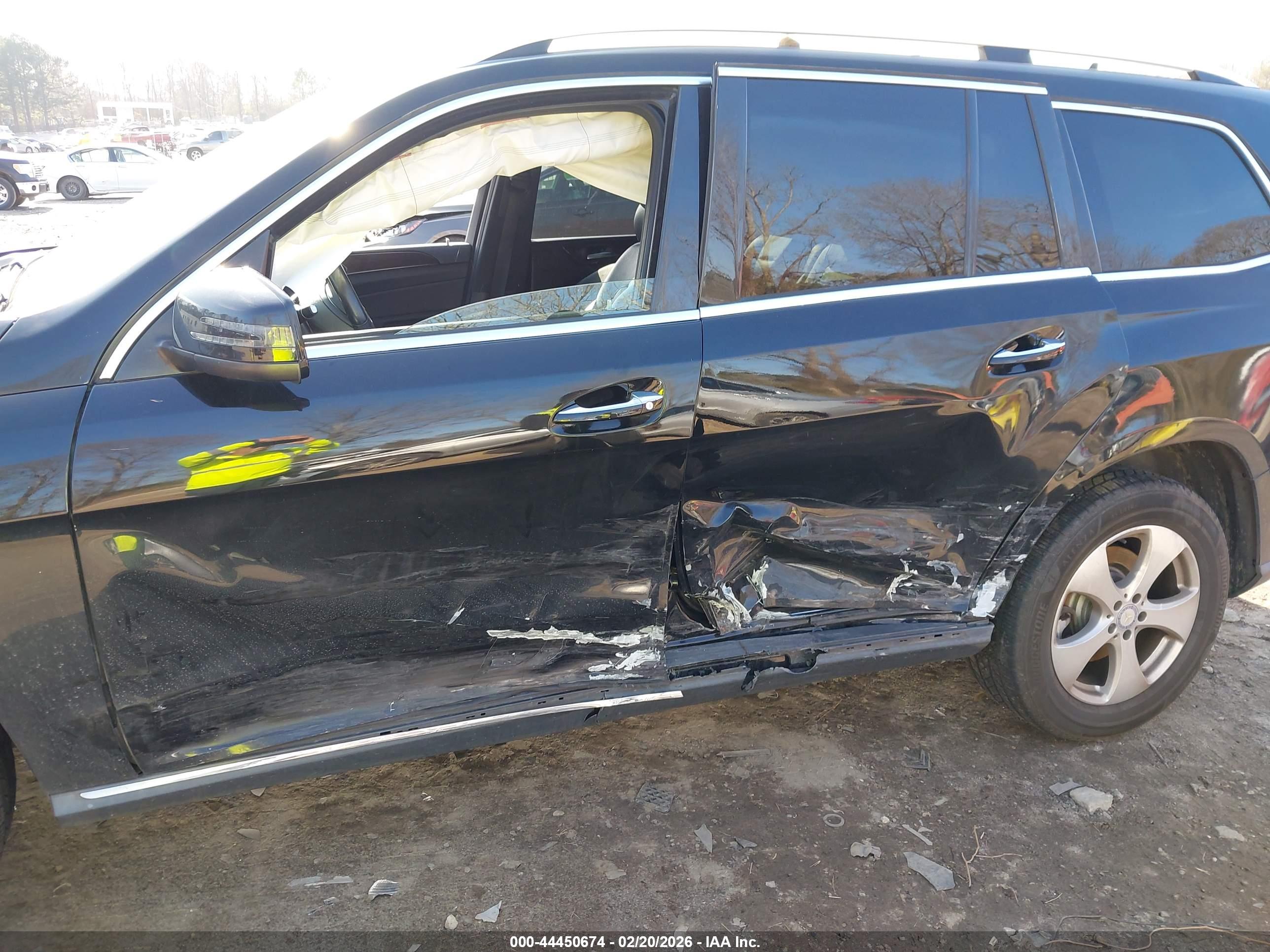 MERCEDES-BENZ GLS image 6