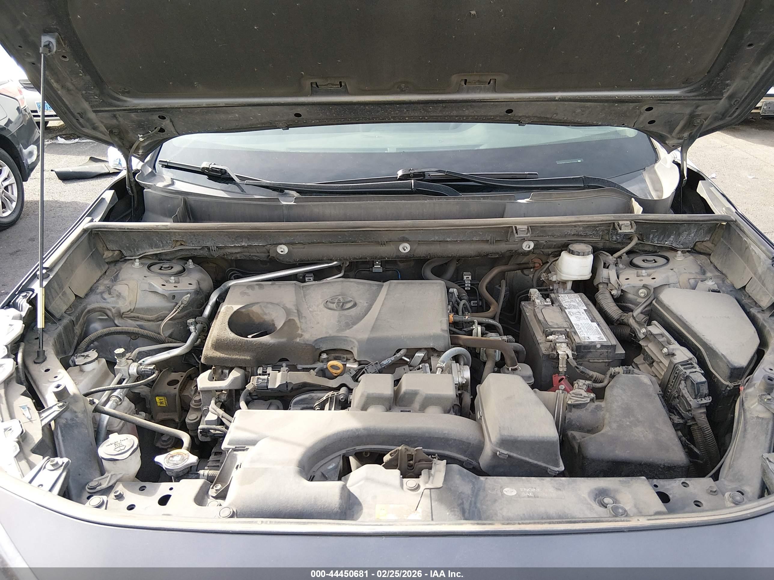 TOYOTA RAV4 image 10