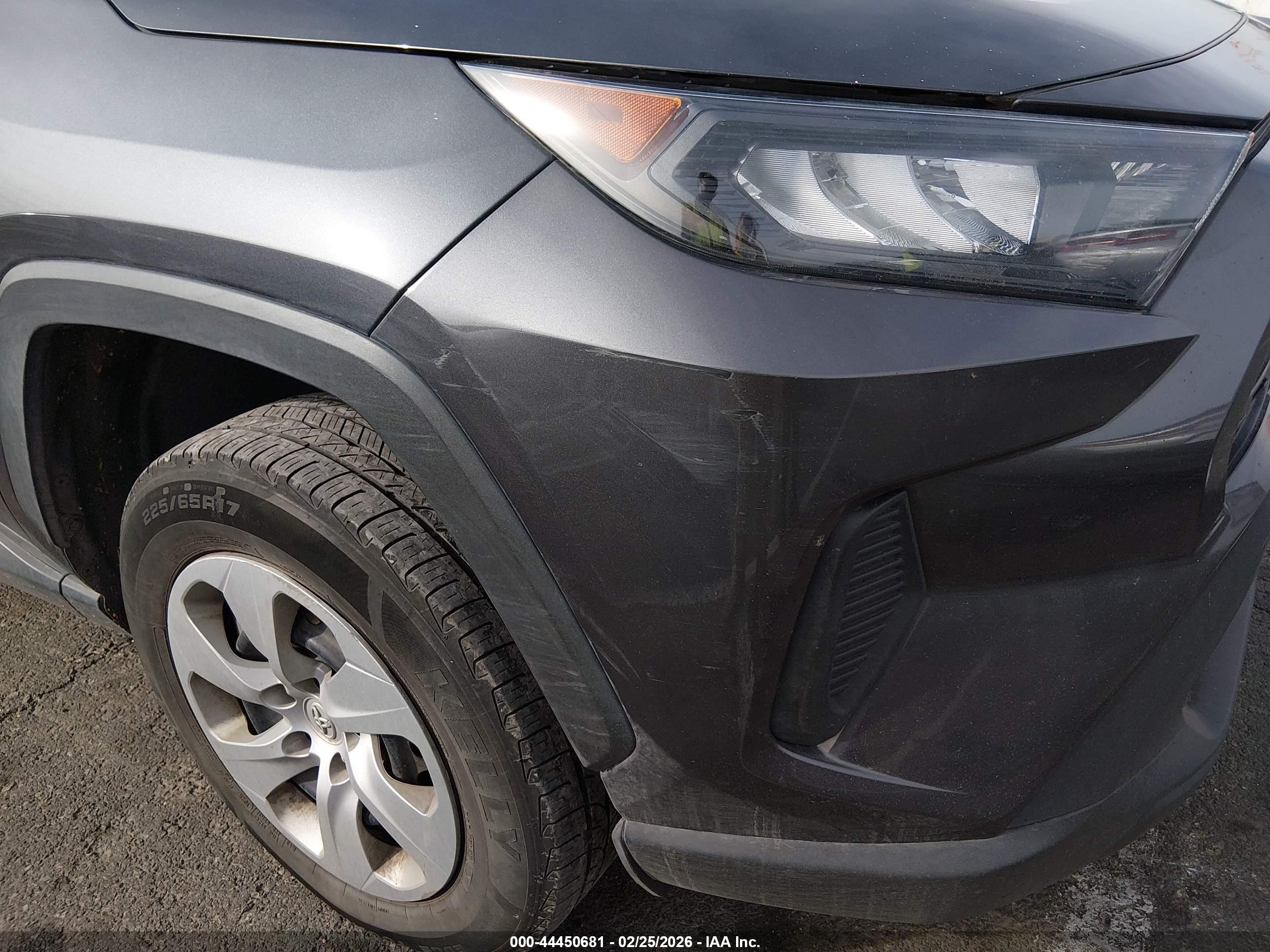 TOYOTA RAV4 image 6