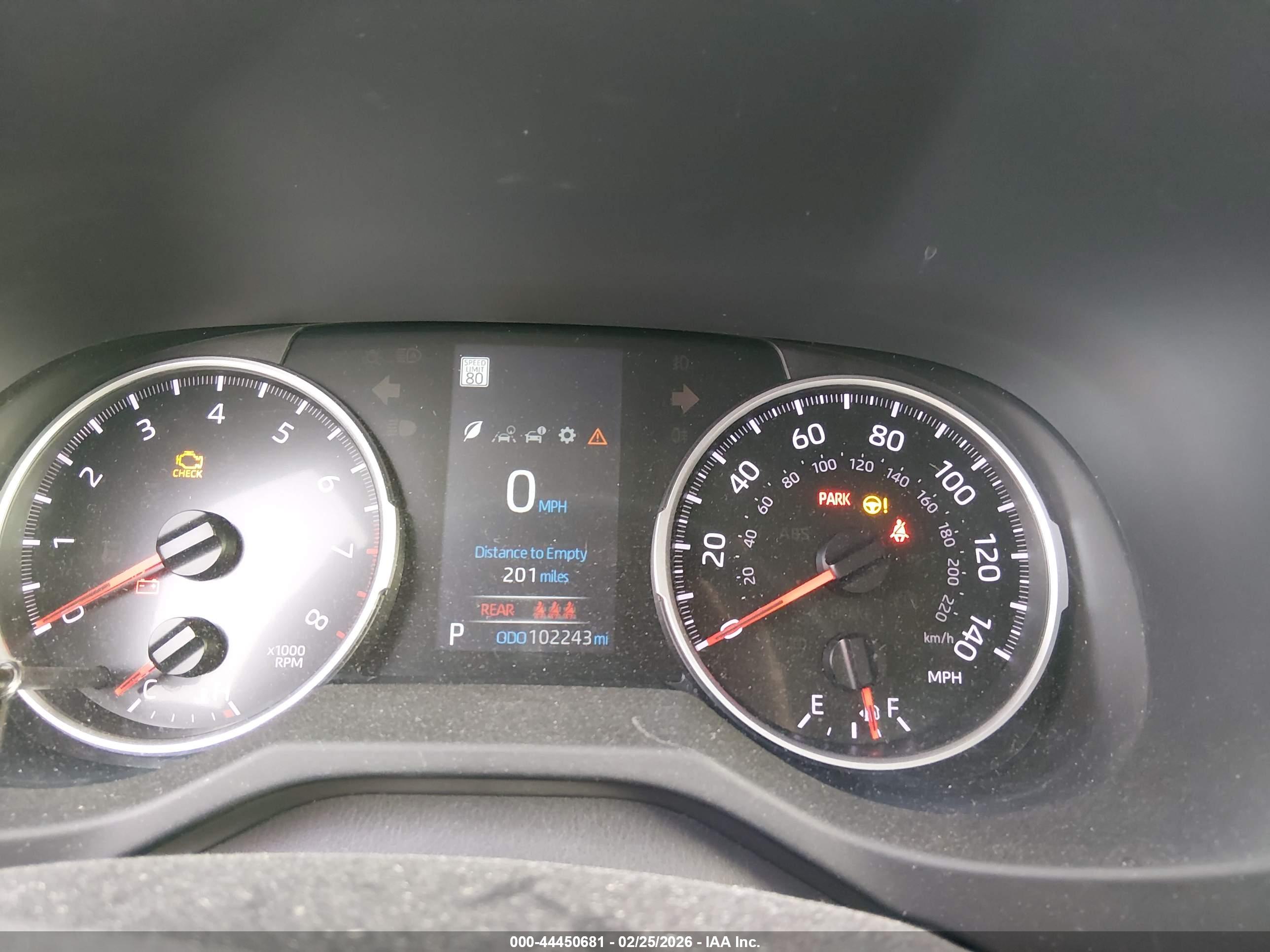 TOYOTA RAV4 image 7