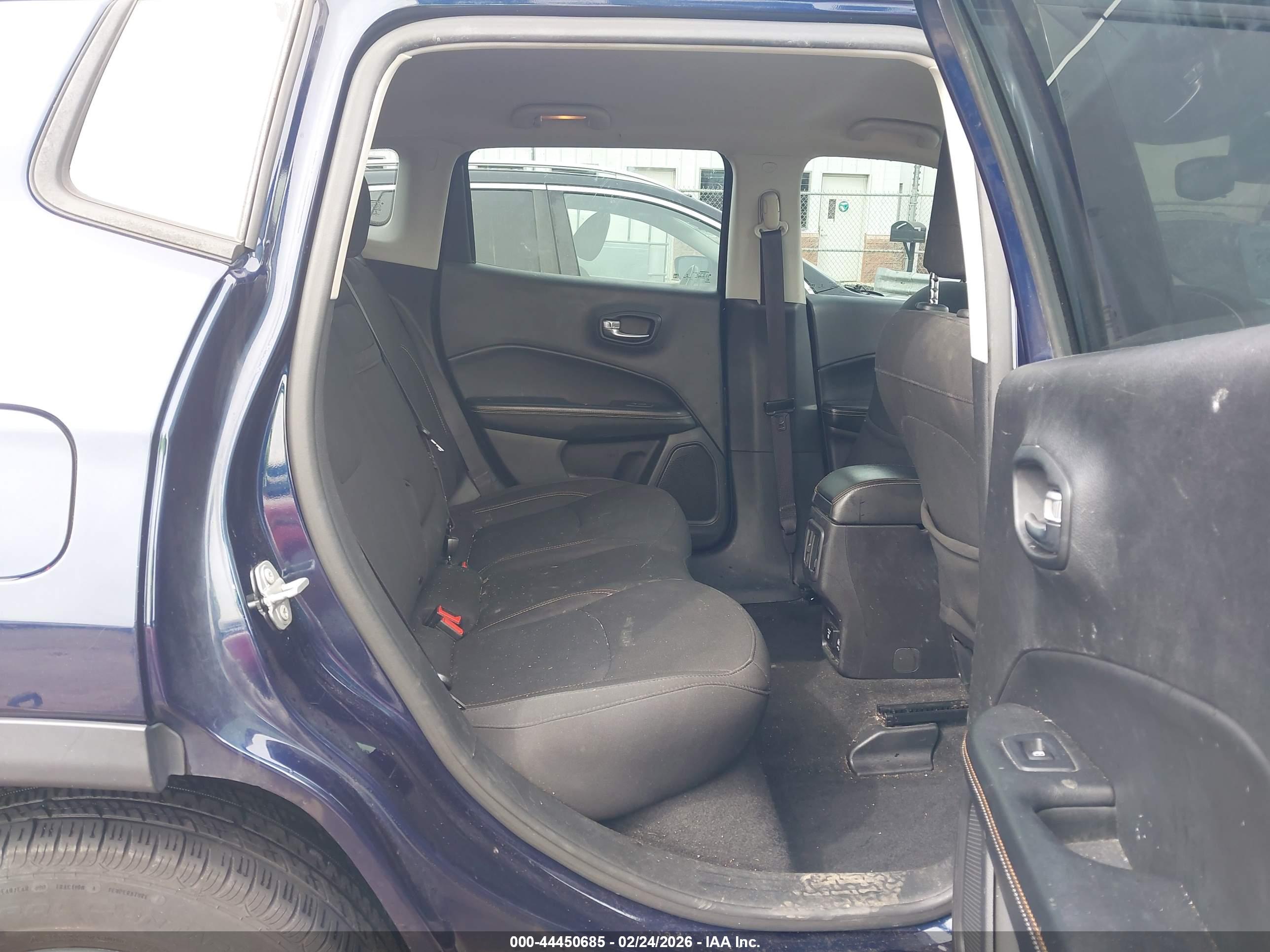 JEEP COMPASS image 8