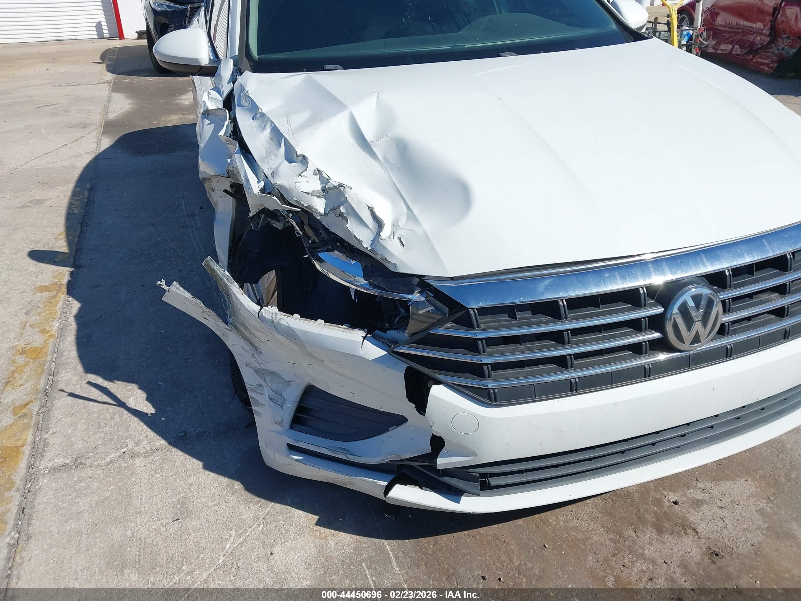 VOLKSWAGEN JETTA image 6