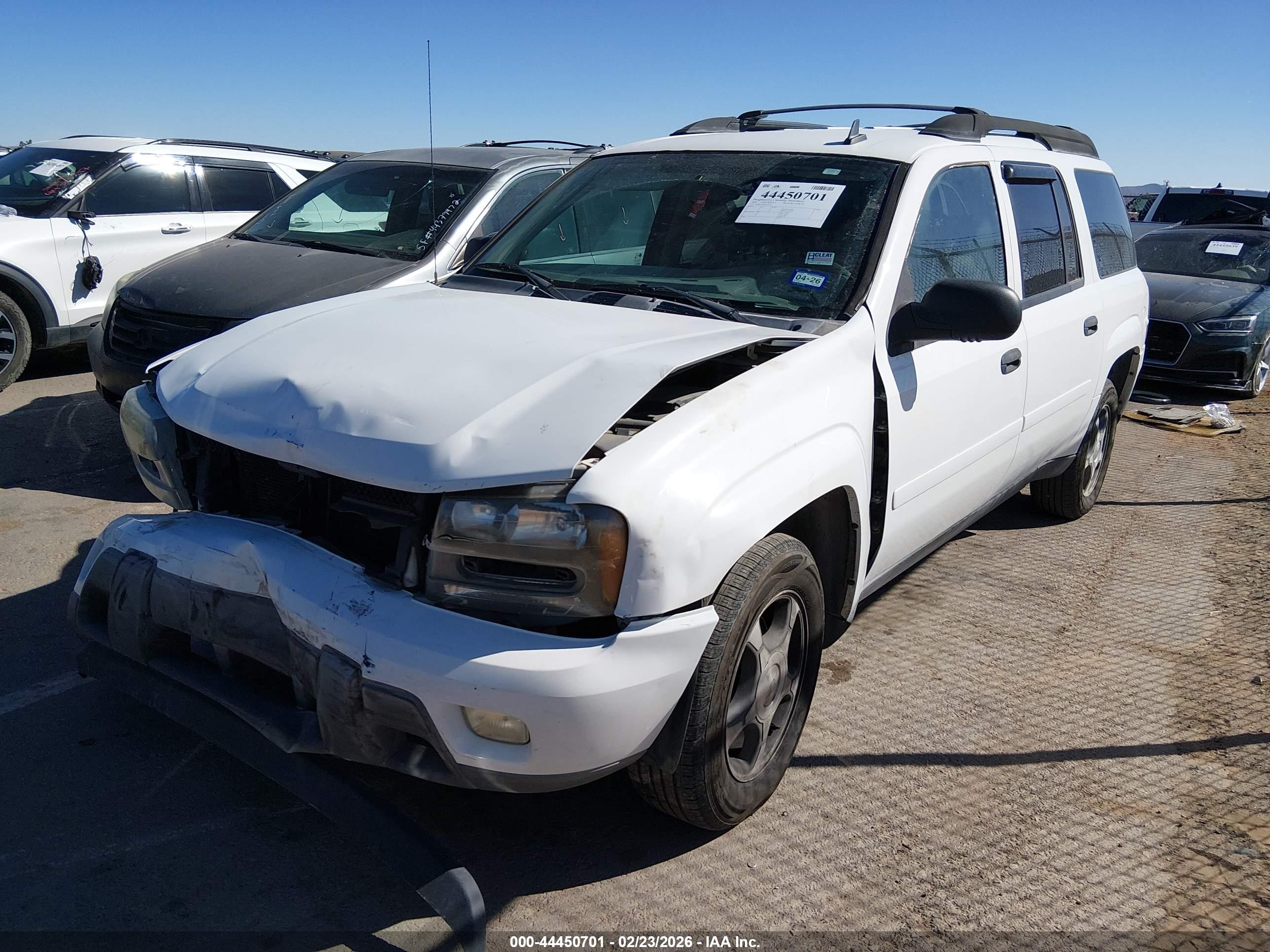 CHEVROLET TRAILBLAZER image 2