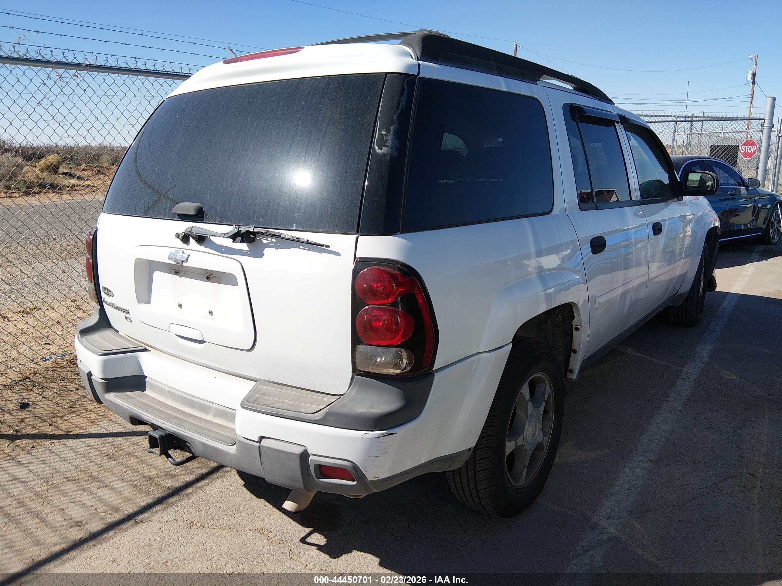 CHEVROLET TRAILBLAZER image 4