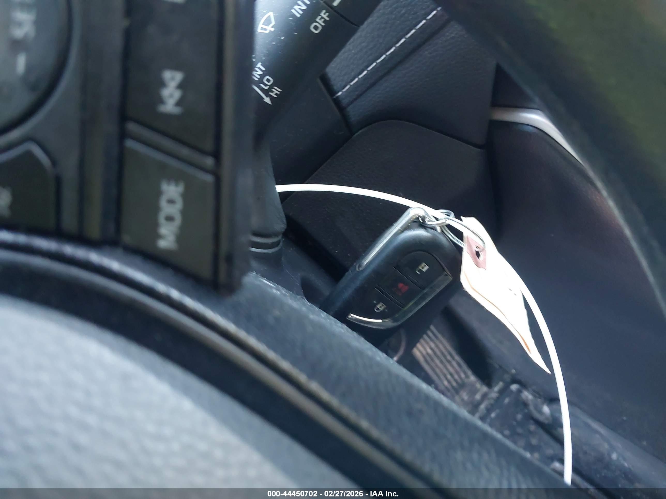 TOYOTA RAV4 image 11