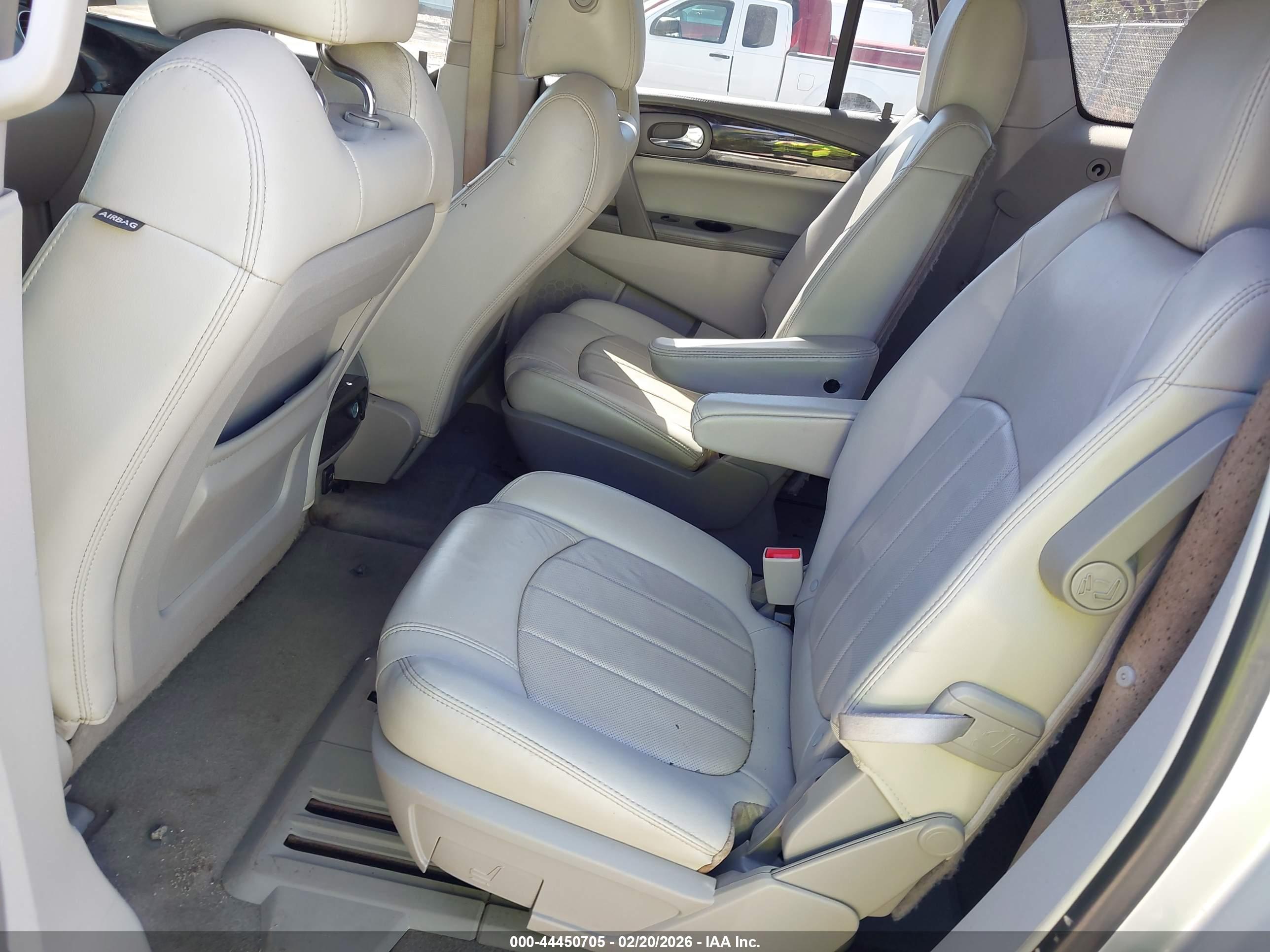 BUICK ENCLAVE image 8