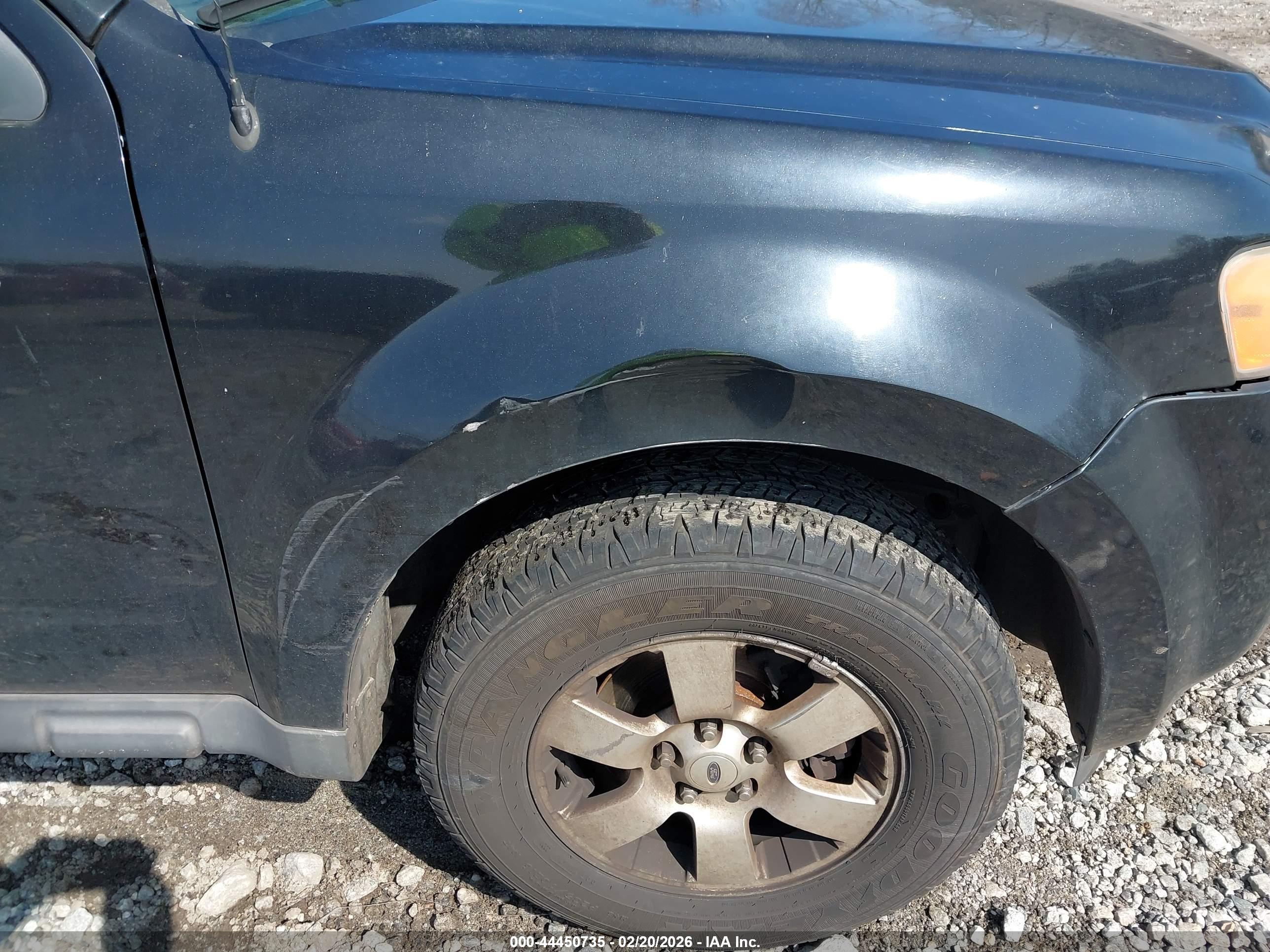 FORD ESCAPE image 6