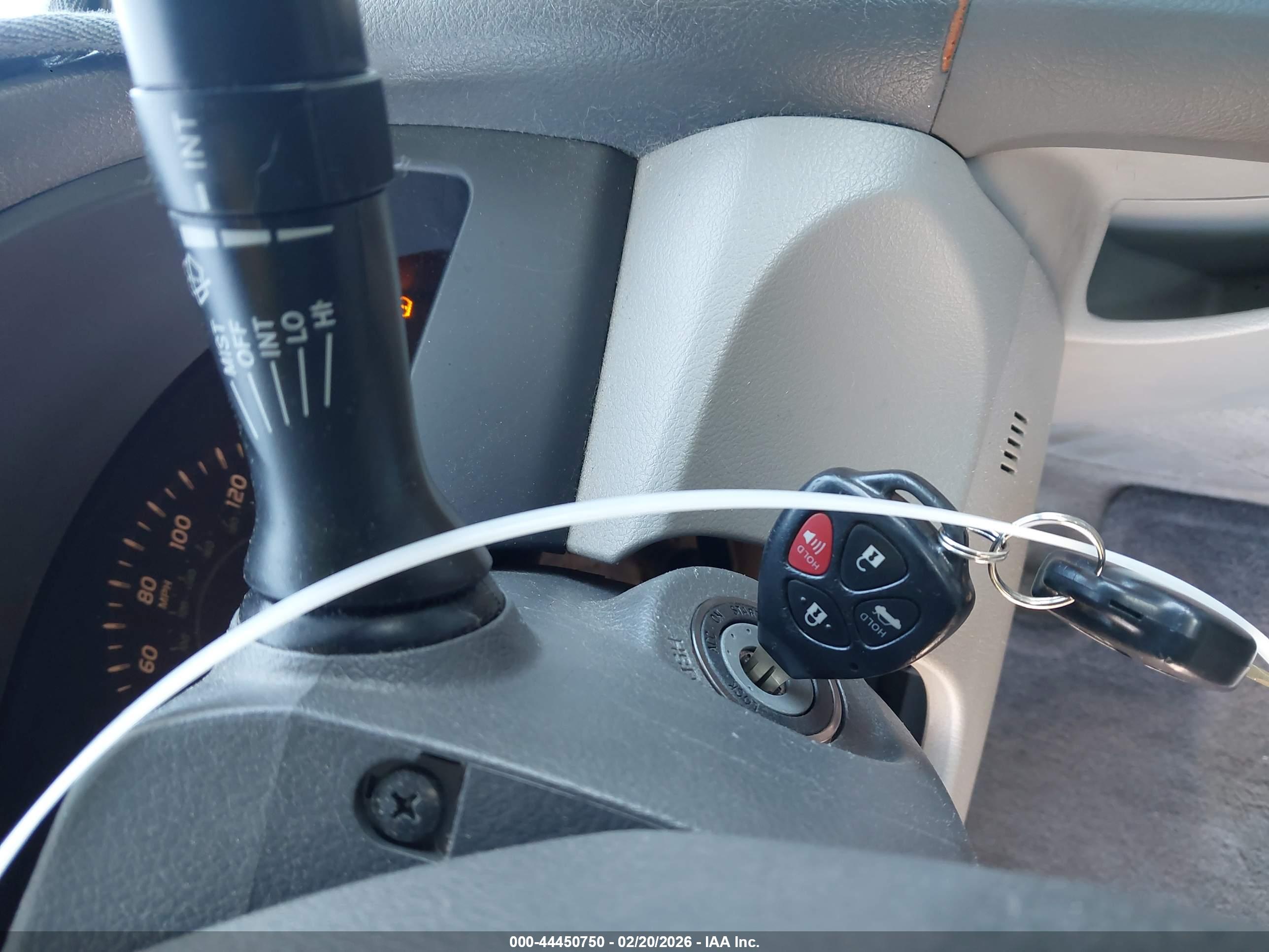 TOYOTA CAMRY image 11