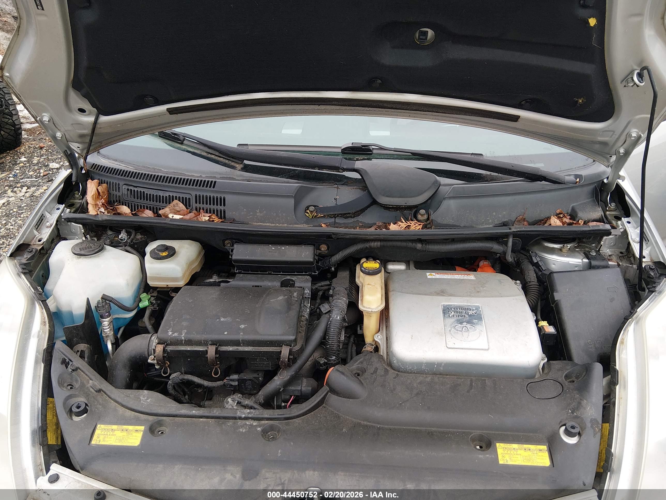 TOYOTA PRIUS image 10