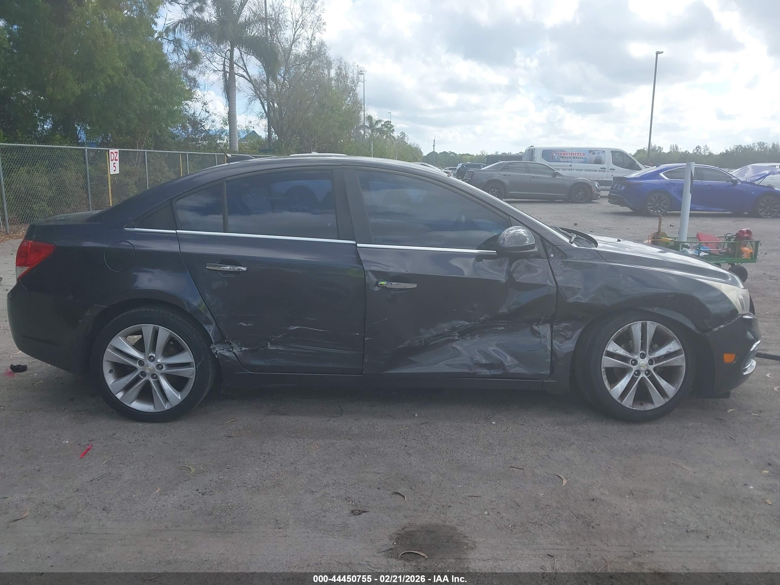 CHEVROLET CRUZE image 6