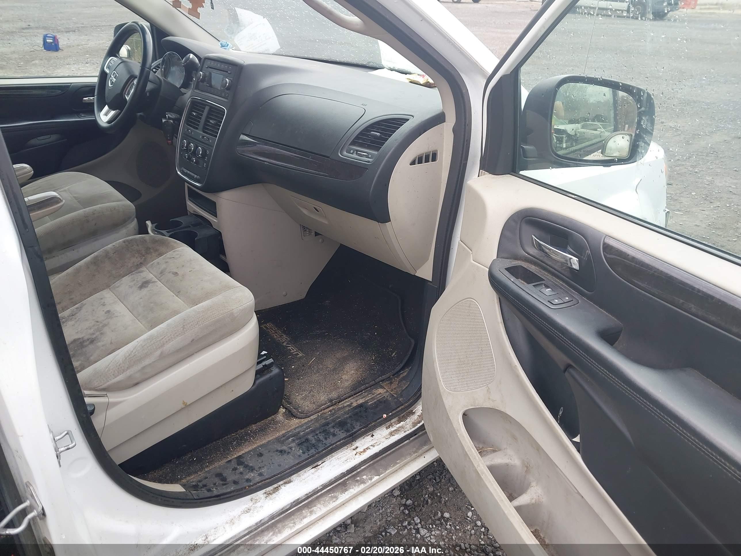 DODGE GRAND image 5