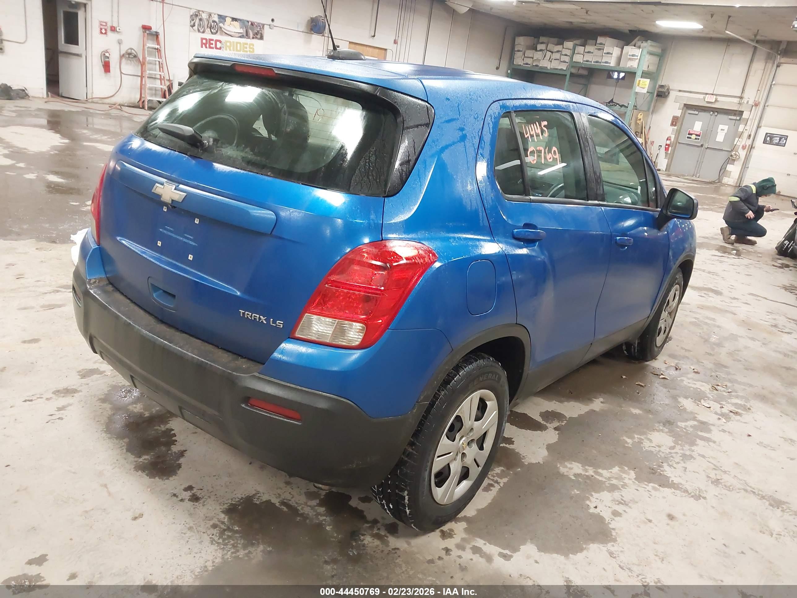 CHEVROLET TRAX image 4