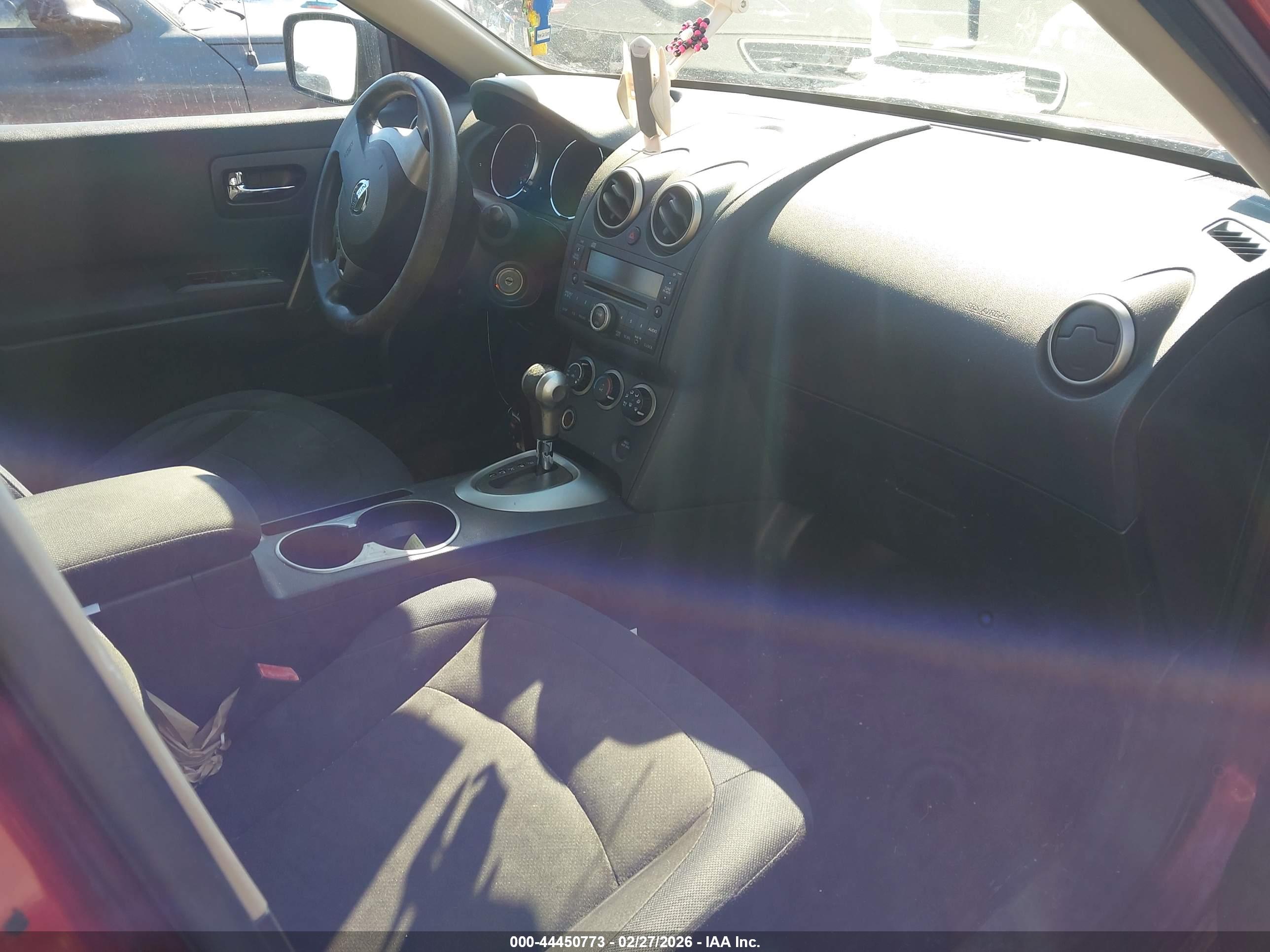 NISSAN ROGUE image 5