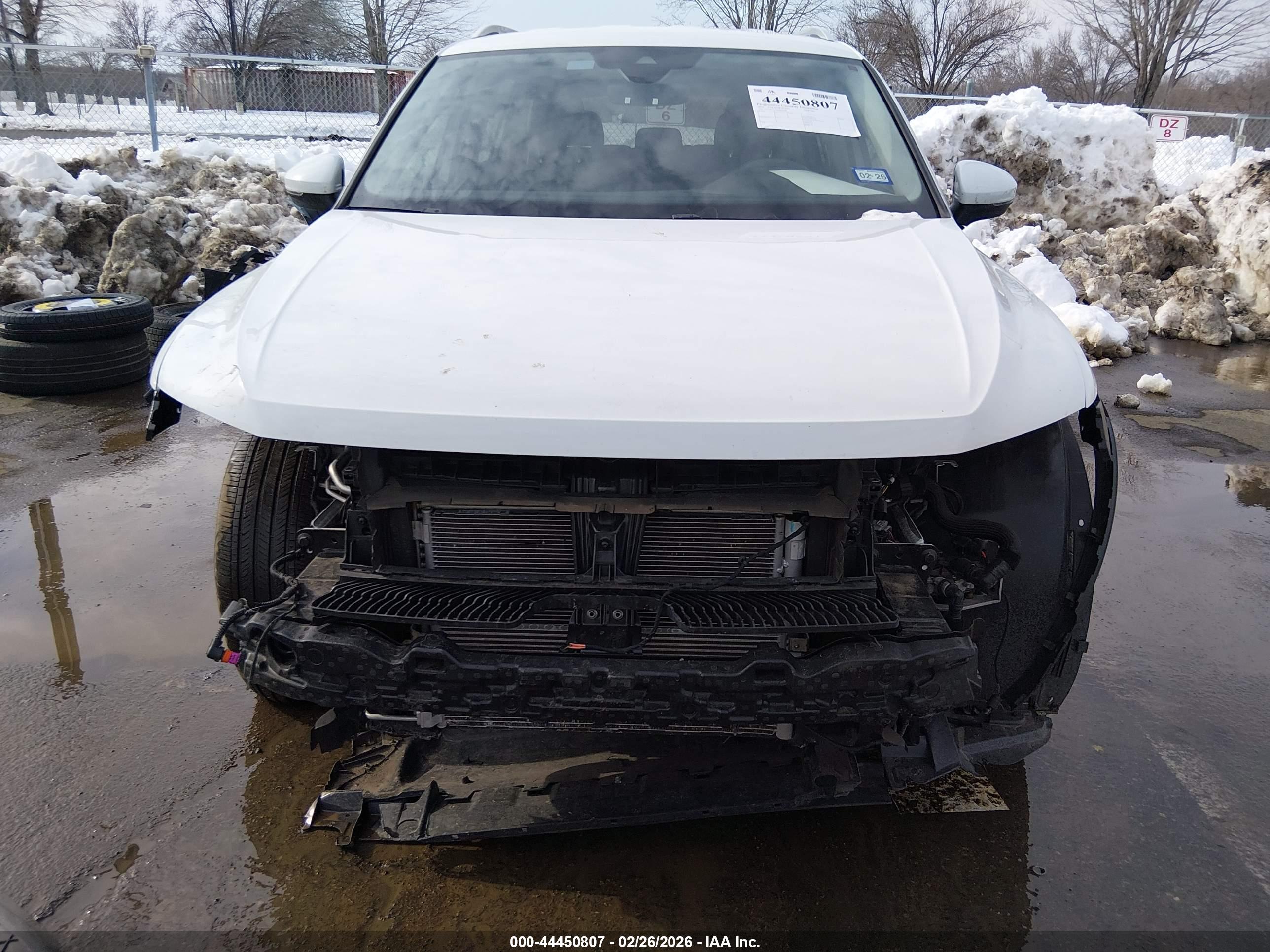 VOLKSWAGEN TIGUAN image 6
