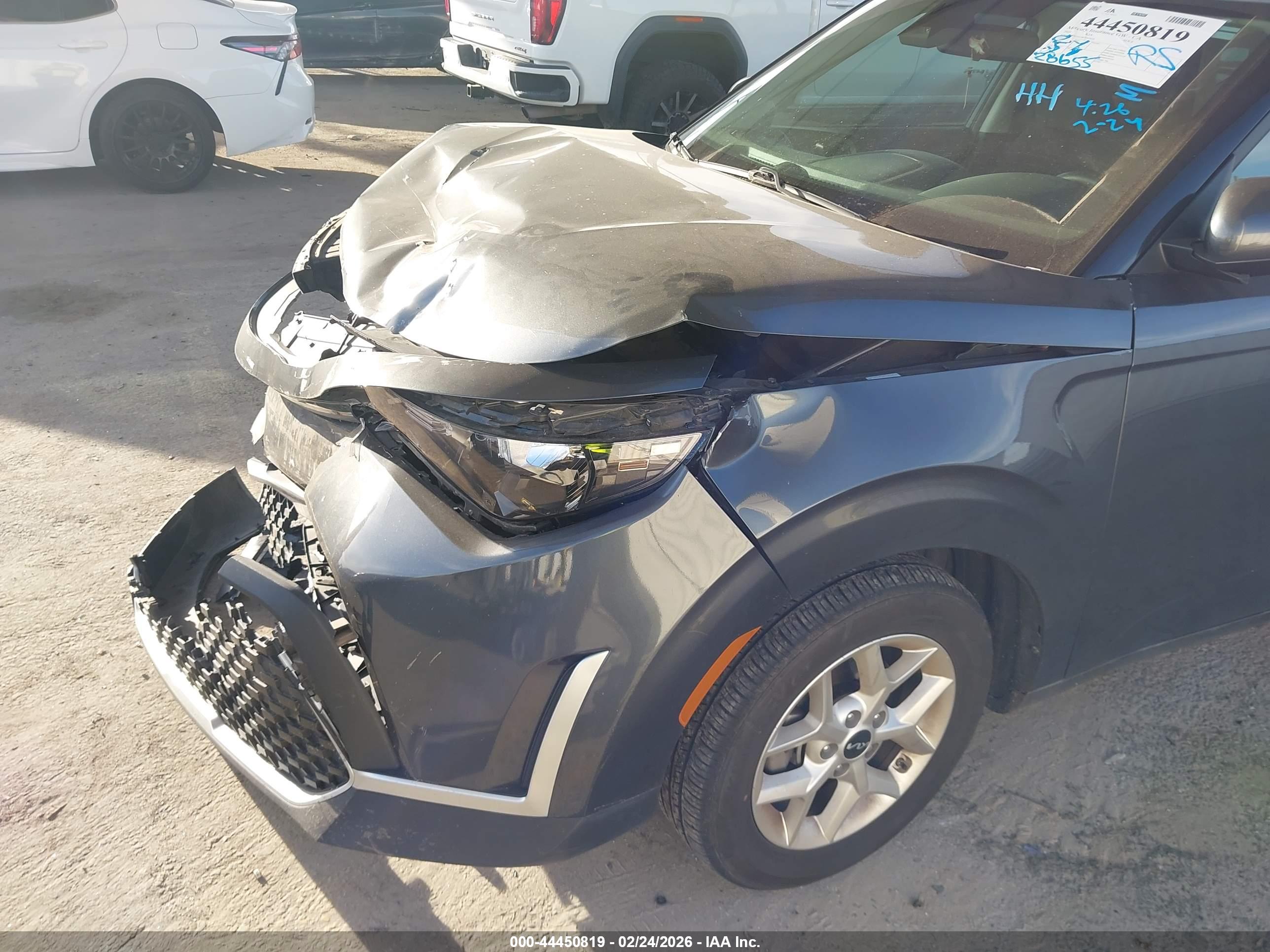 KIA SOUL image 6