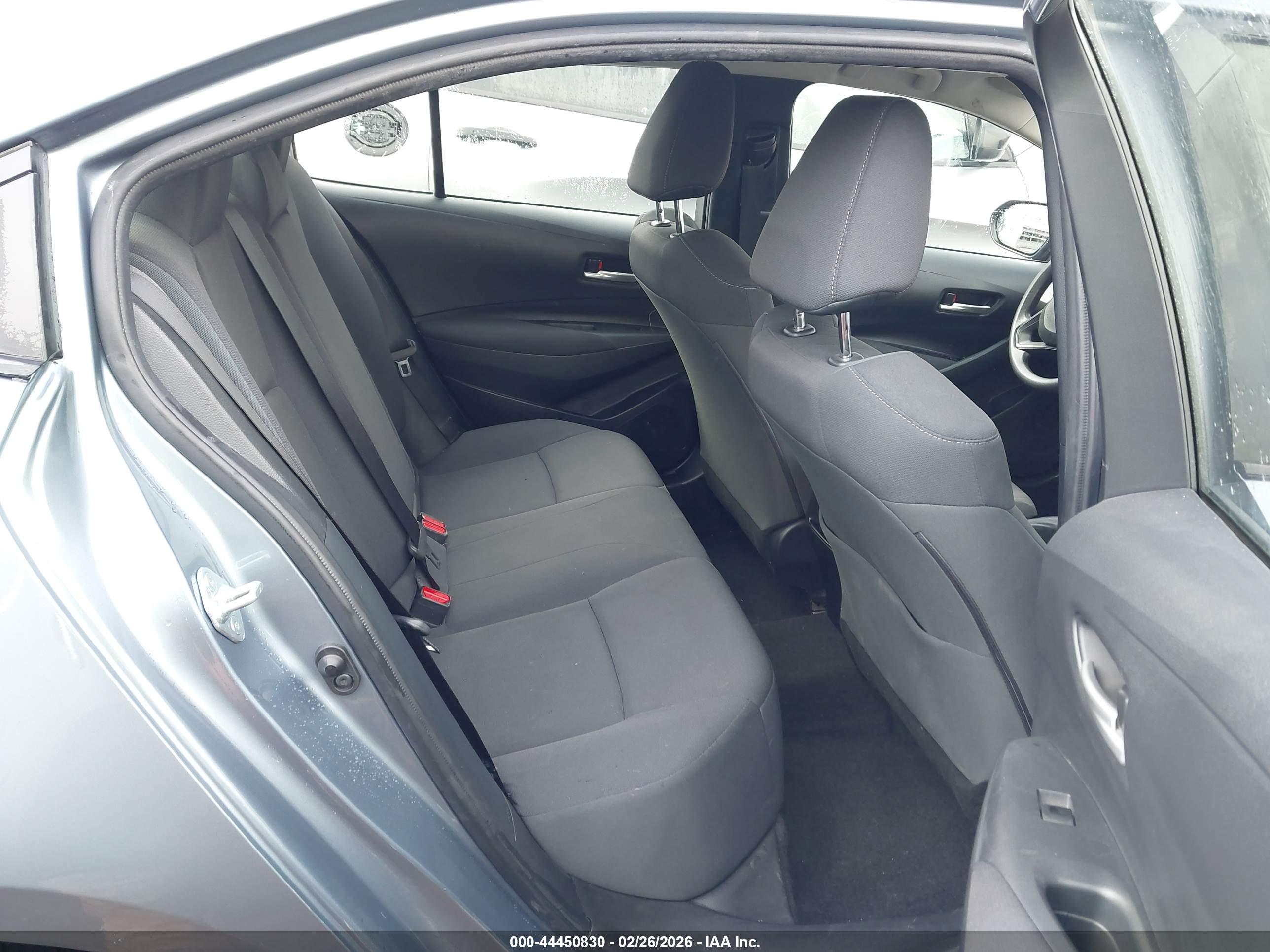 TOYOTA COROLLA image 8
