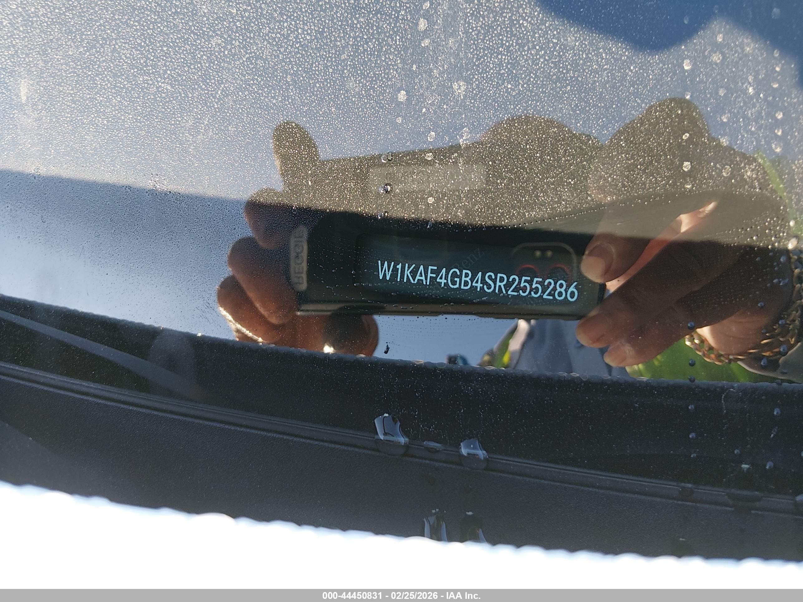 MERCEDES-BENZ C image 9