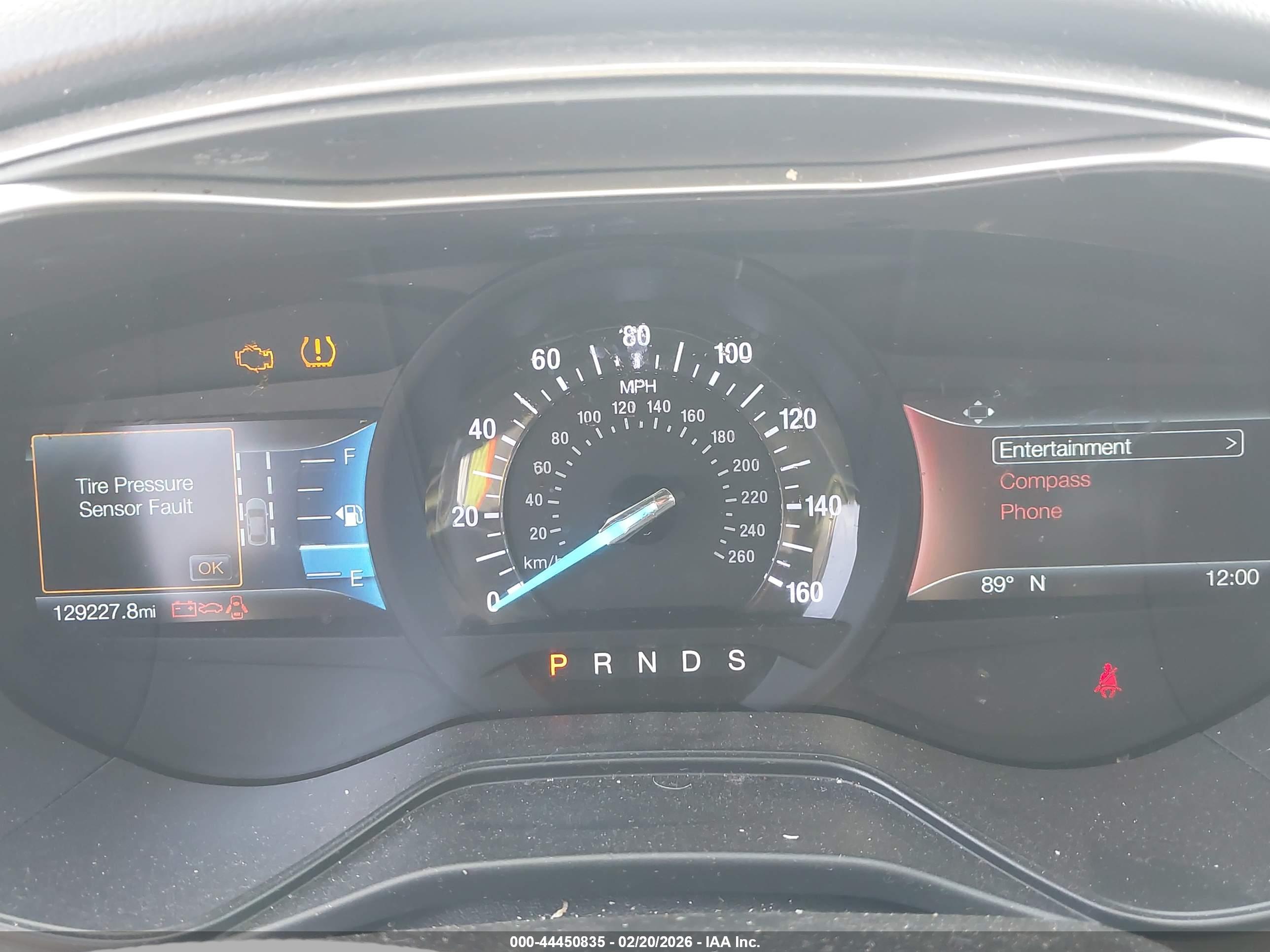 FORD FUSION image 7