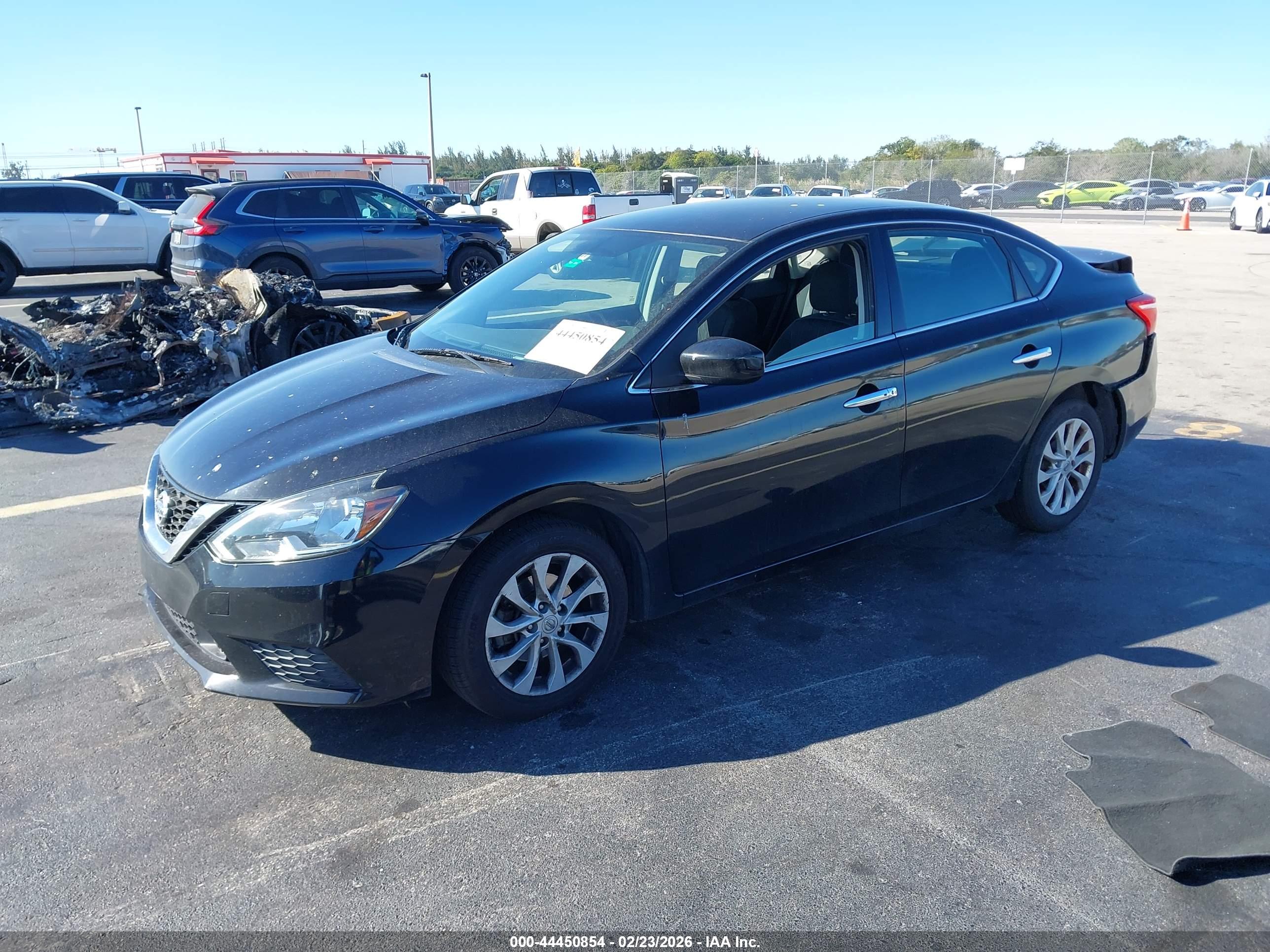 NISSAN SENTRA image 2
