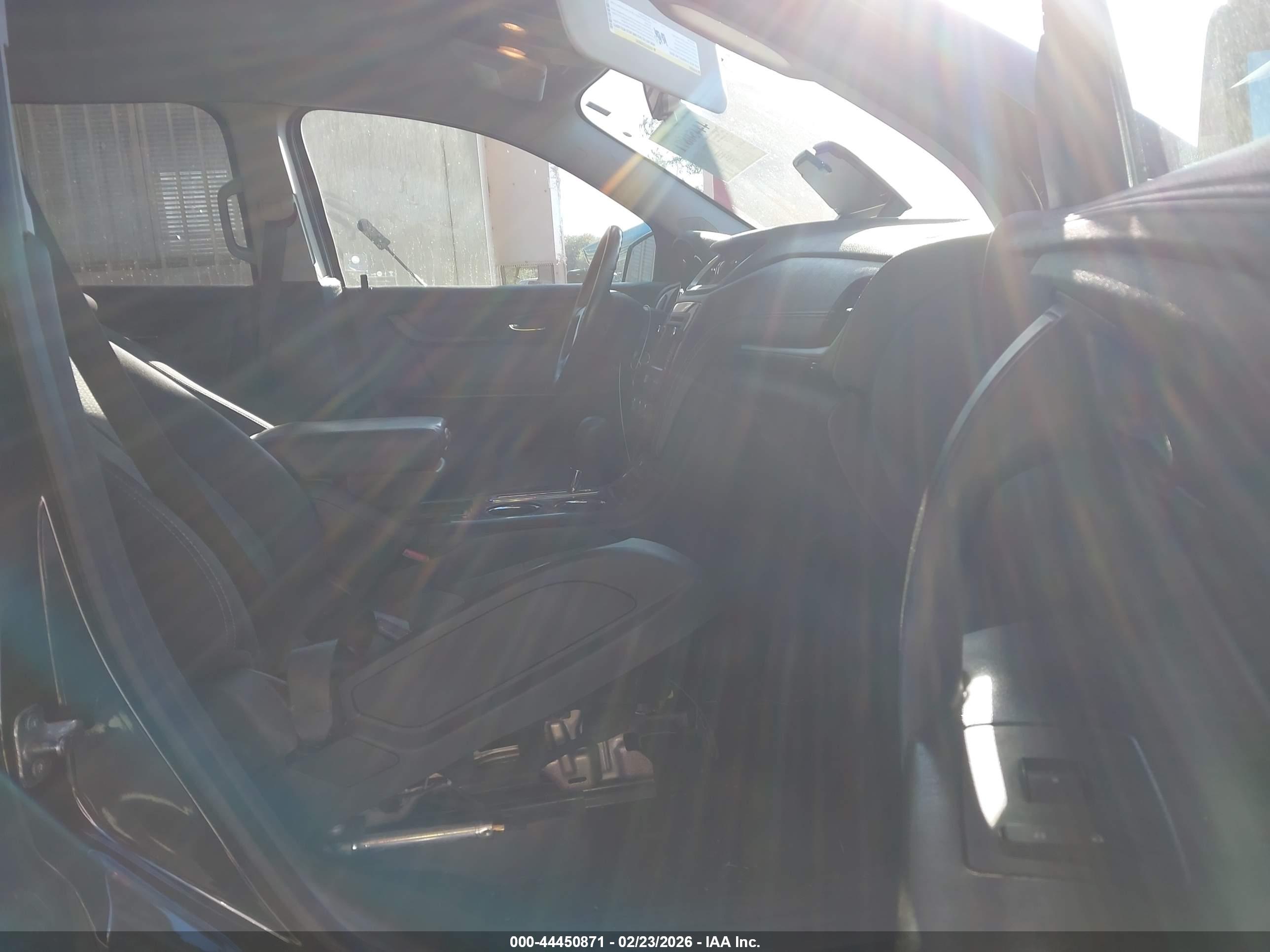 CHEVROLET TRAVERSE image 5