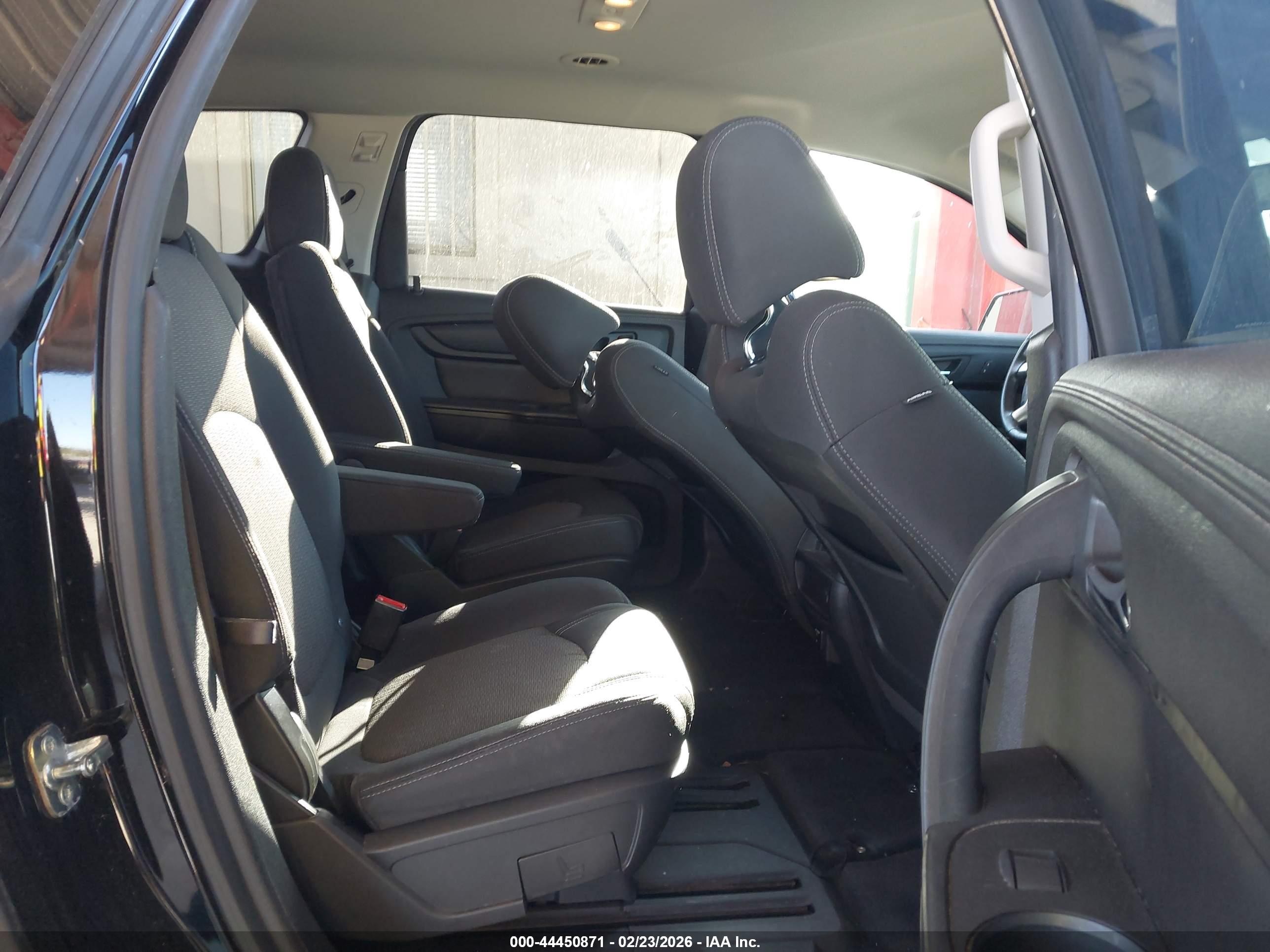 CHEVROLET TRAVERSE image 8