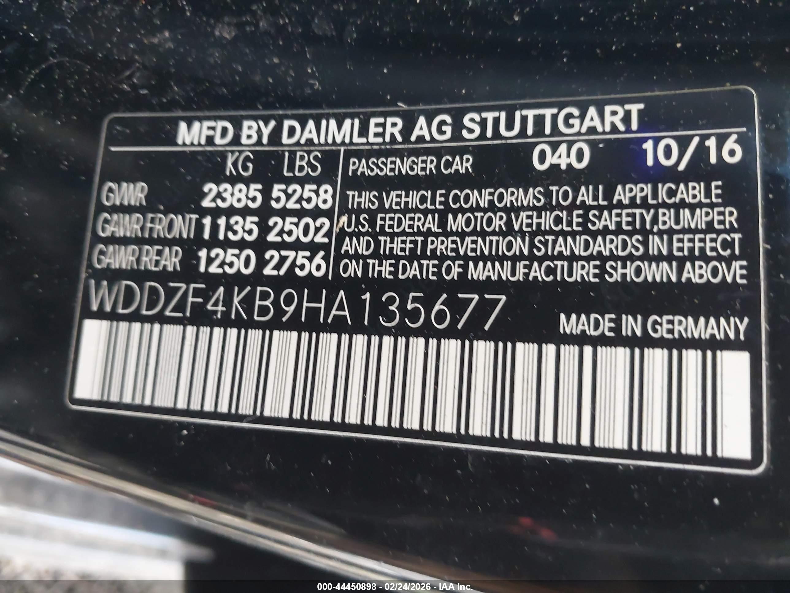MERCEDES-BENZ E image 9