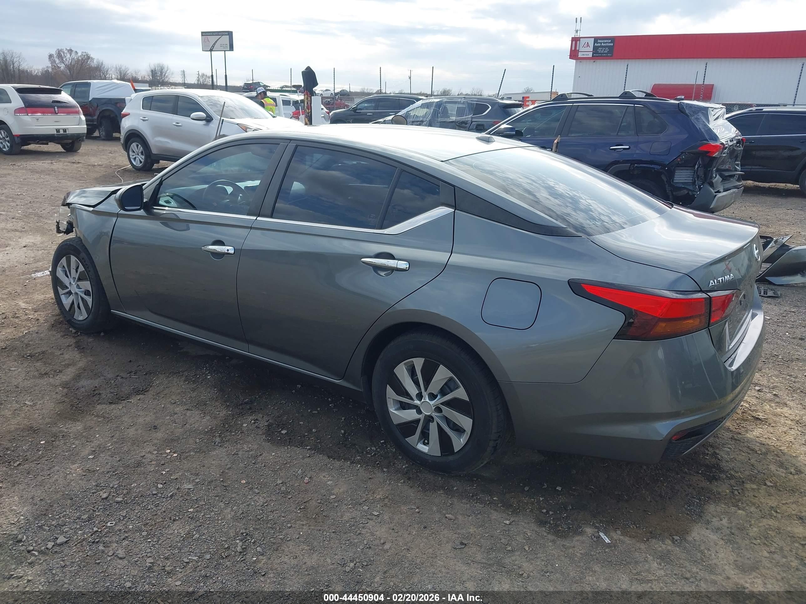 NISSAN ALTIMA image 3