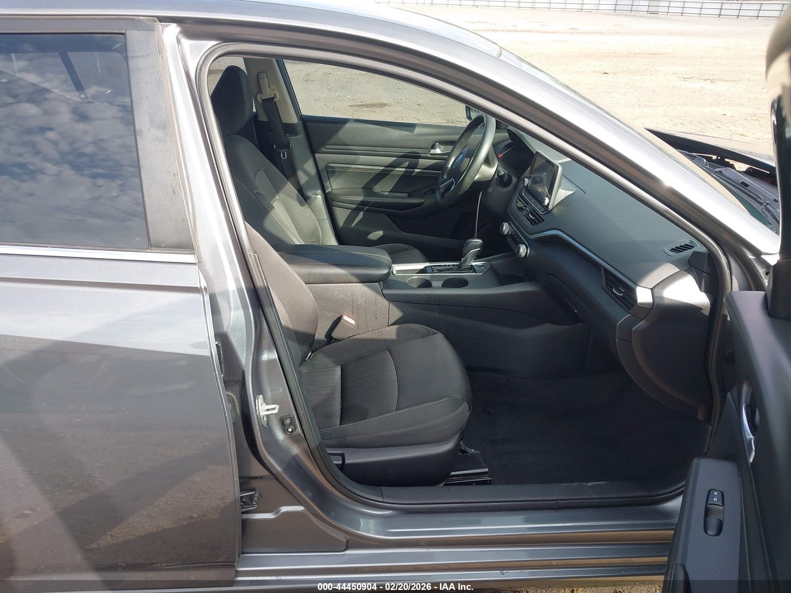 NISSAN ALTIMA image 5