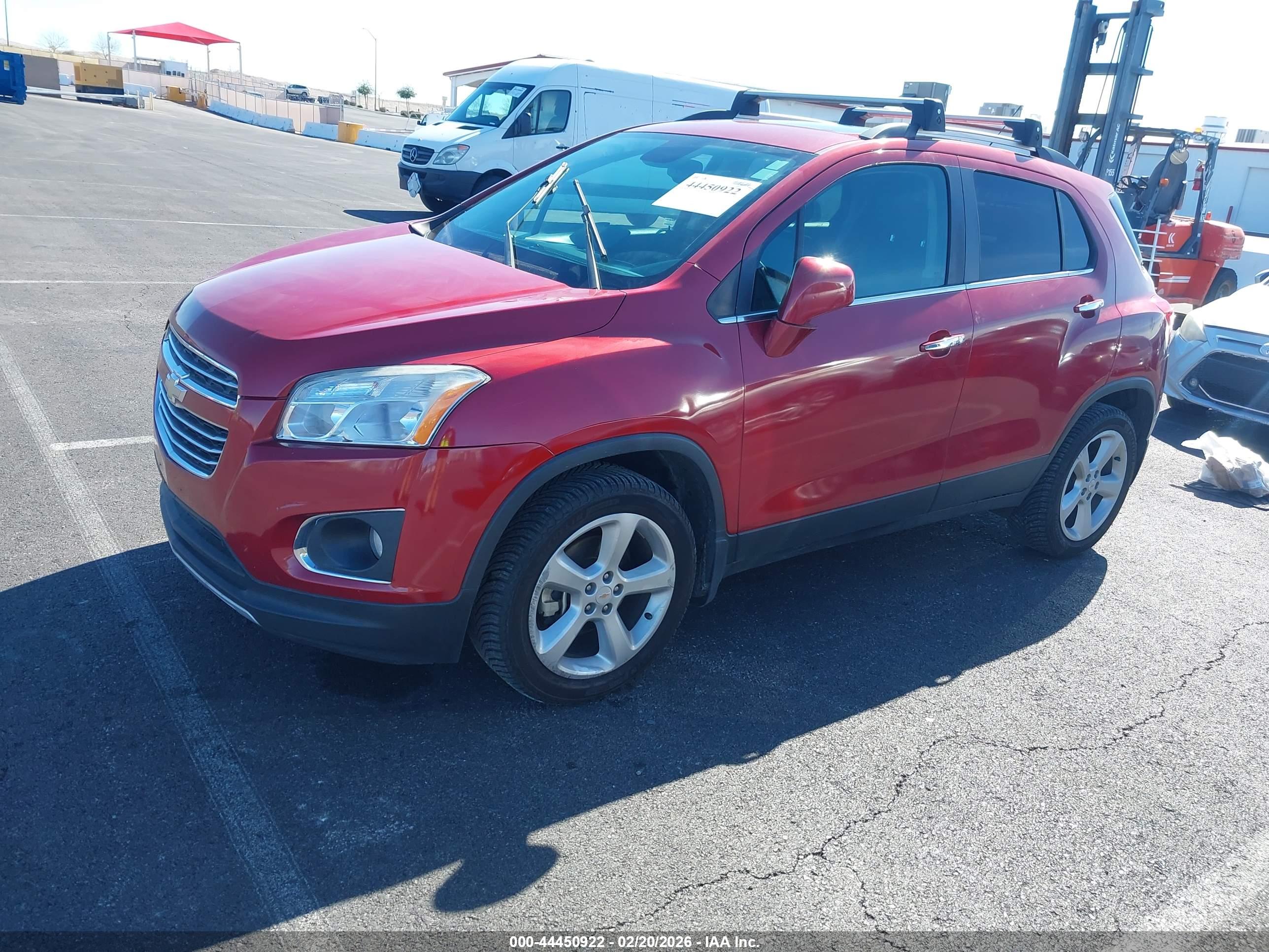 CHEVROLET TRAX image 2