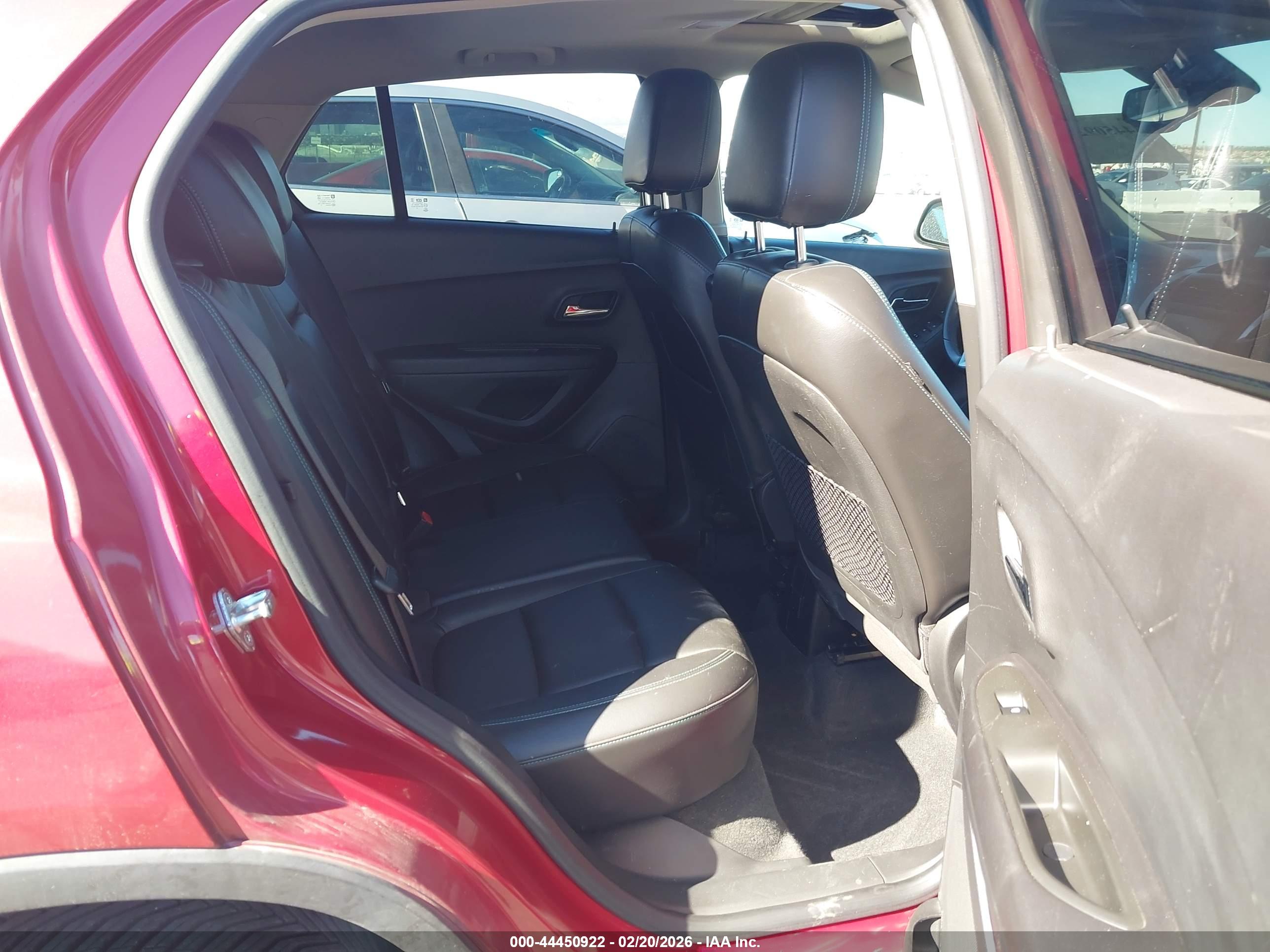 CHEVROLET TRAX image 8