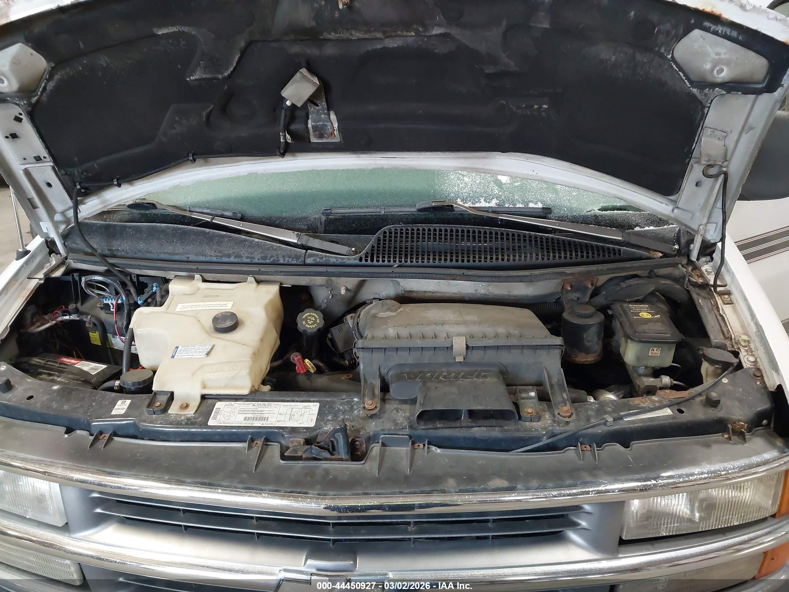 CHEVROLET G10 image 10