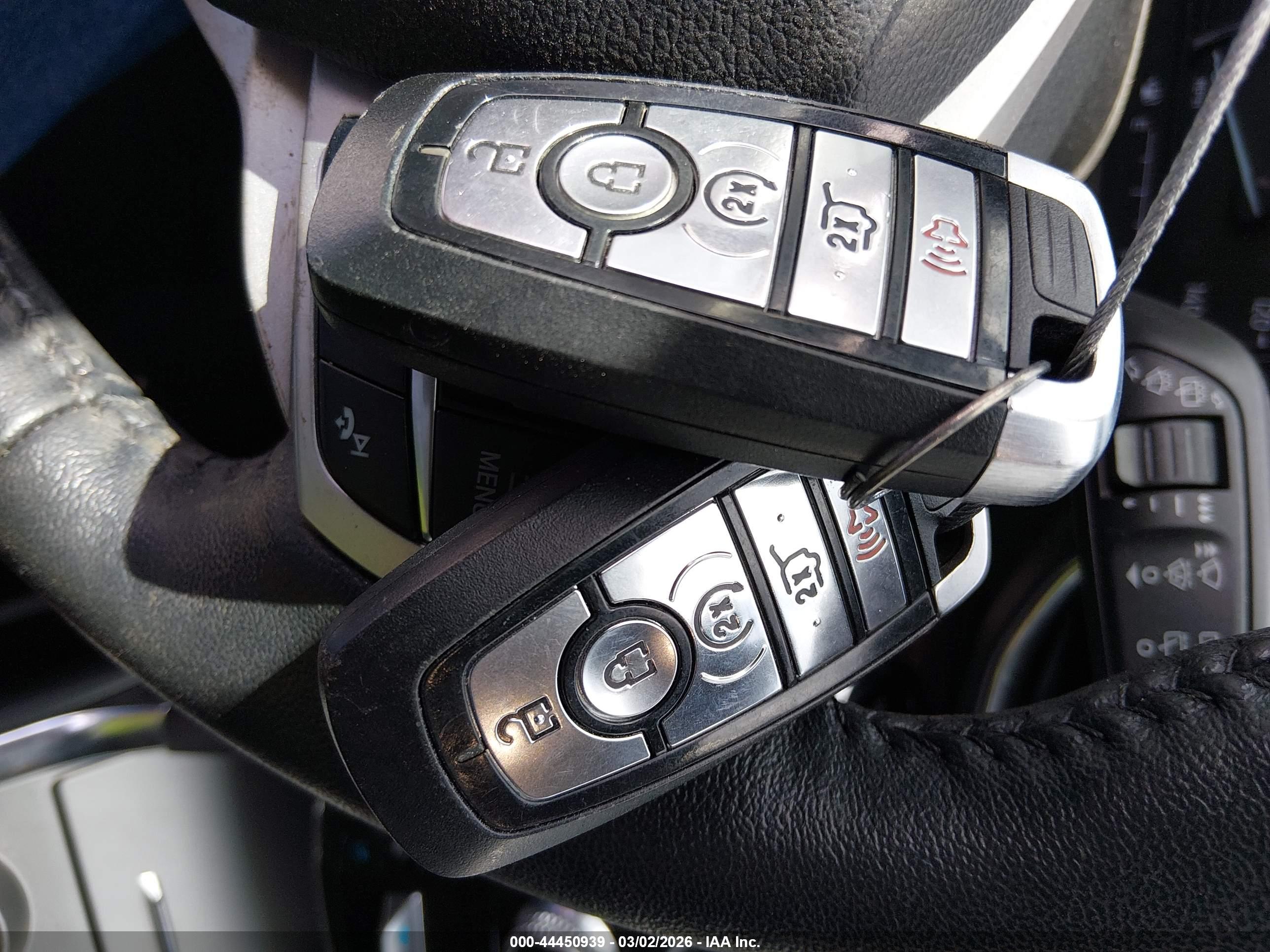 FORD EXPLORER image 11
