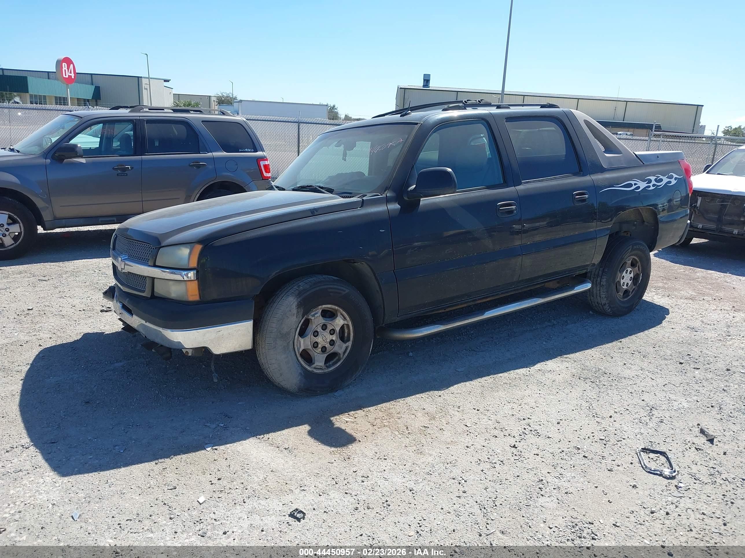 CHEVROLET AVALANCHE image 2