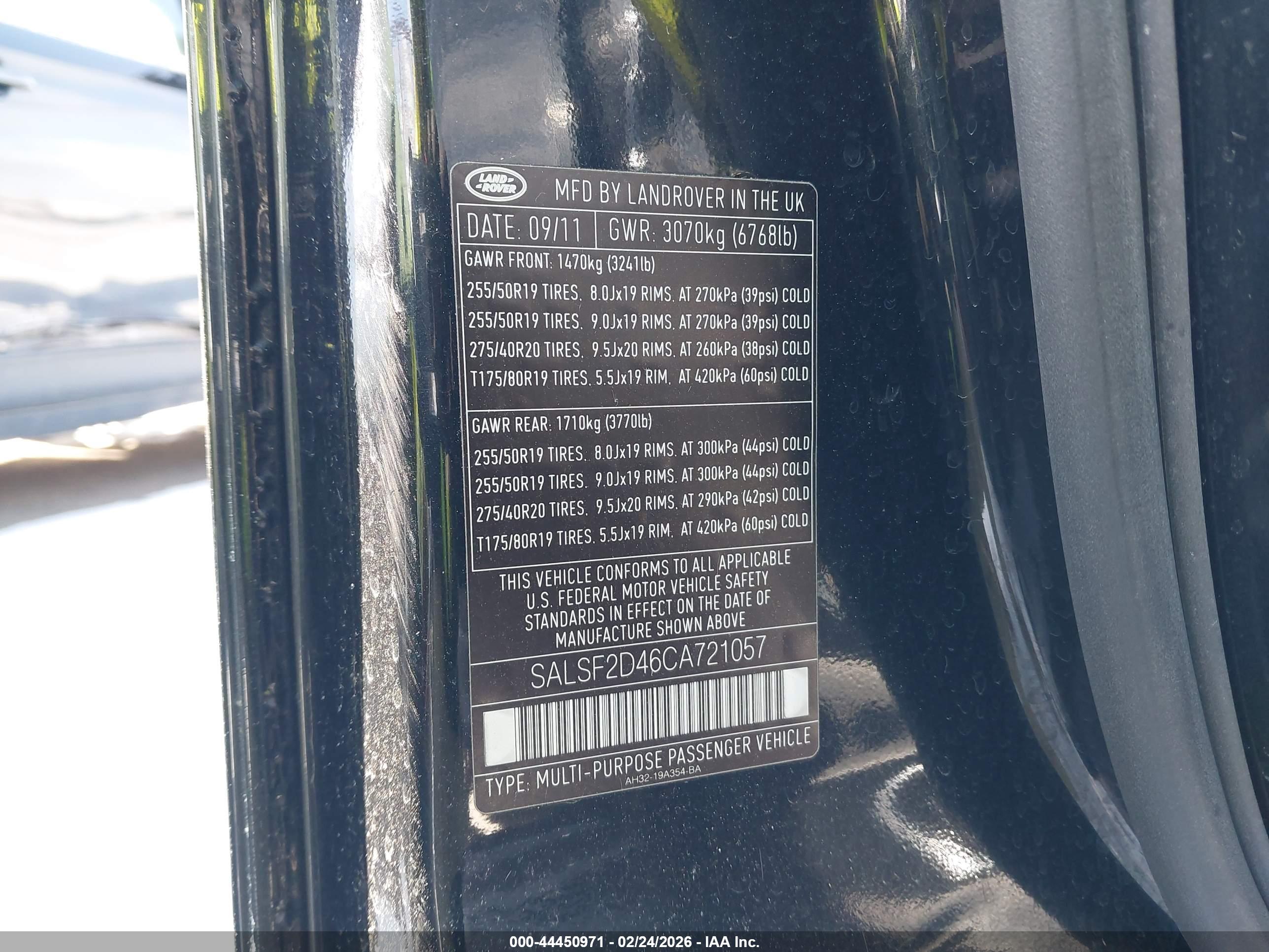 LAND ROVER image 9