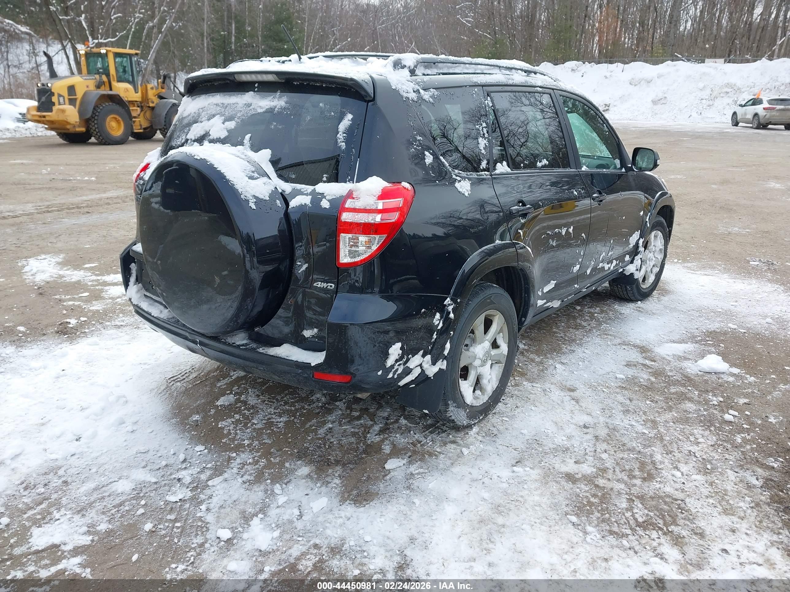 TOYOTA RAV4 image 4