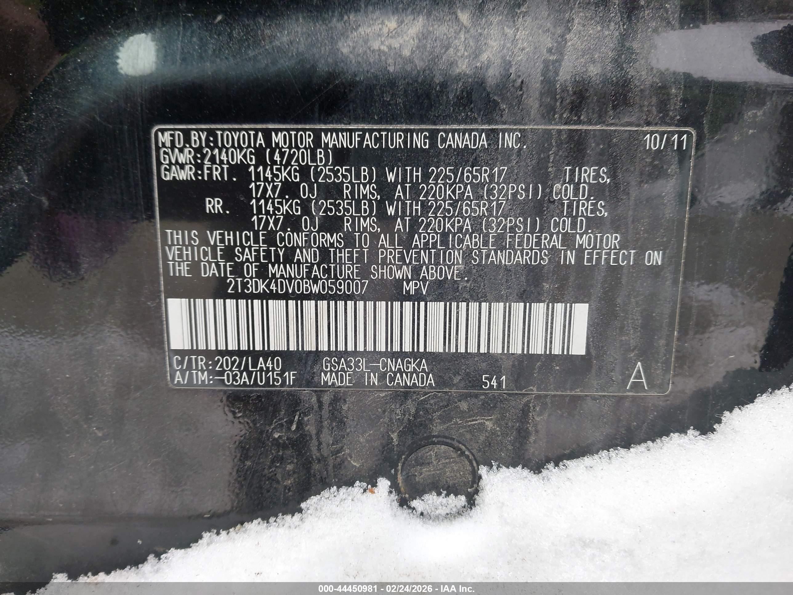 TOYOTA RAV4 image 9
