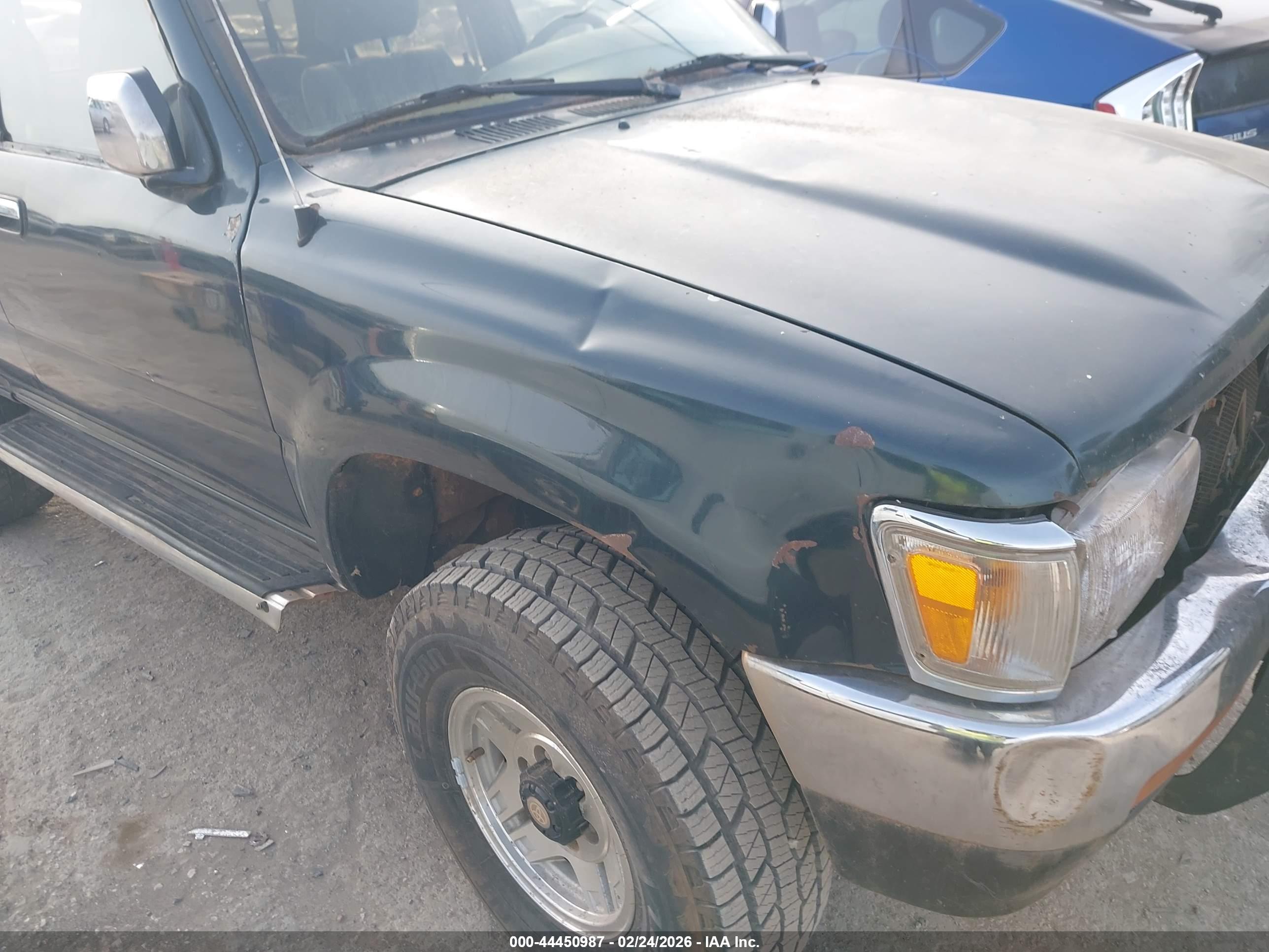 TOYOTA 4RUNNER image 6